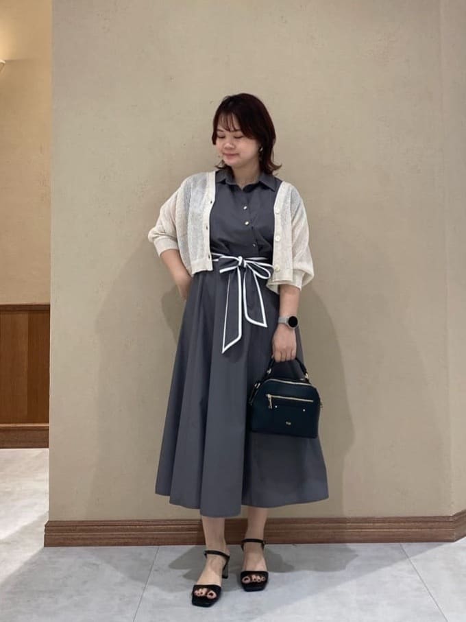 Vinのラメ混メッシュショートカーディガンを使ったコーディネートを紹介します。｜Rakuten Fashion(楽天ファッション／旧楽天ブランドアベニュー)5804922