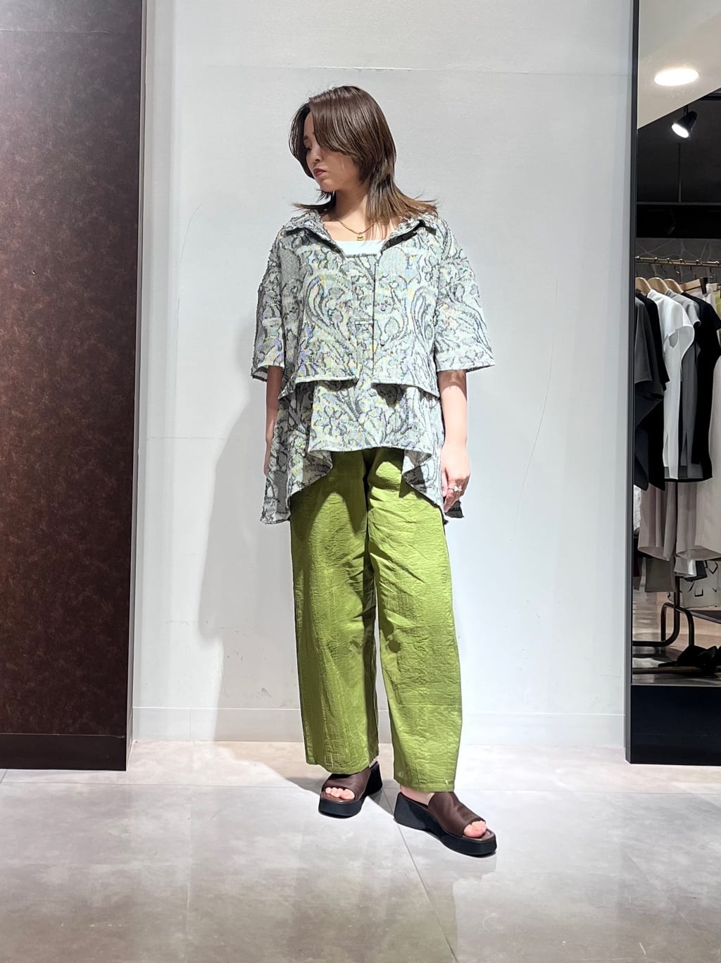 Vinの2WAYニットタンクトップを使ったコーディネートを紹介します。｜Rakuten Fashion(楽天ファッション／旧楽天ブランドアベニュー)5809818