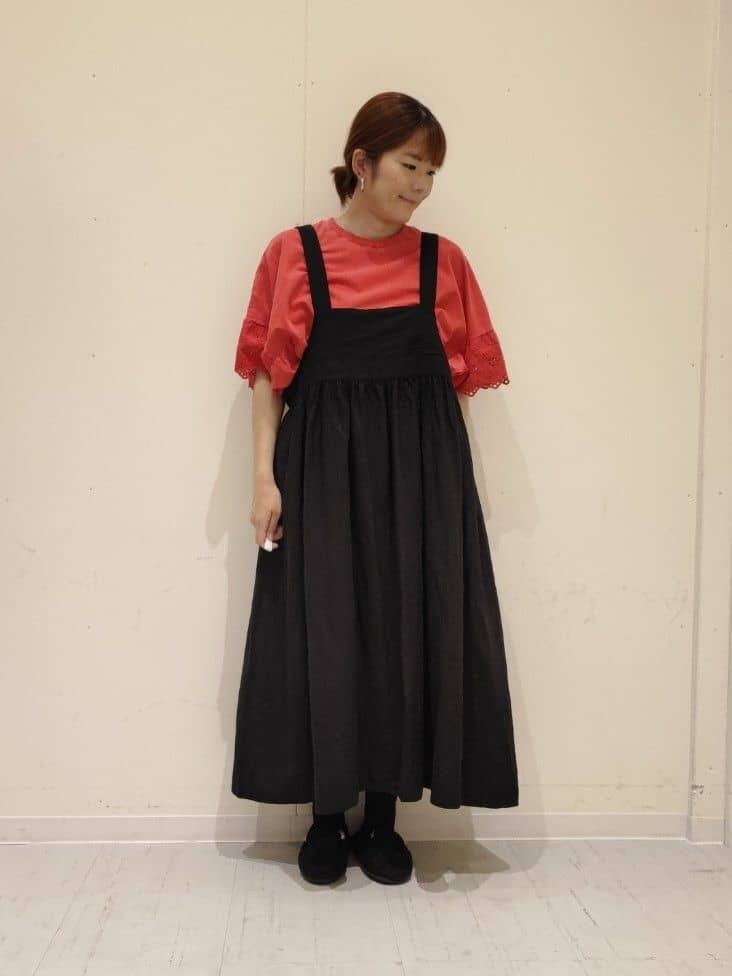 経典ブランド Samansa Mos2の【Cross*Linen】ジャンスカを使った ワンピース