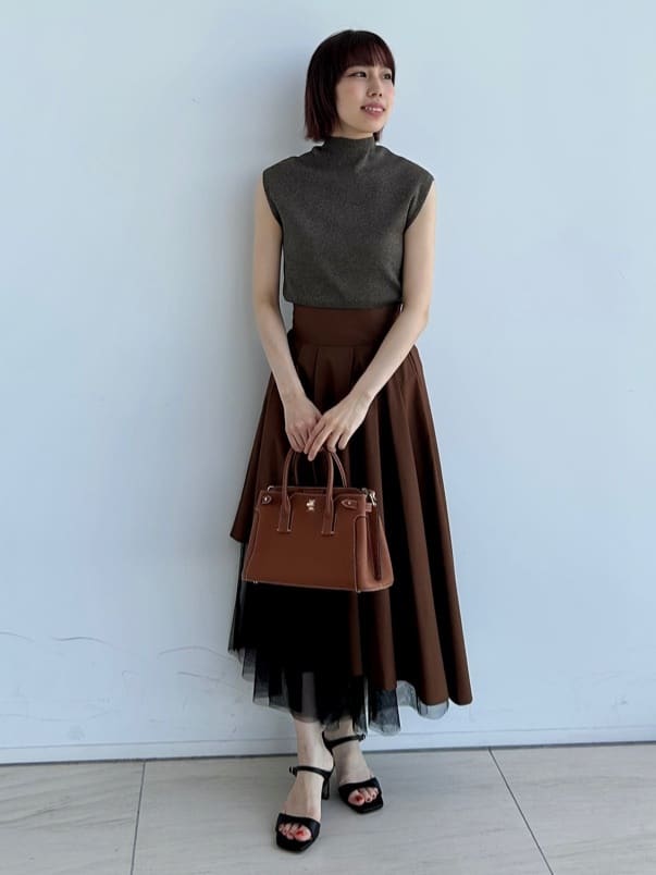 Vinのセミハイネックラメニットを使ったコーディネートを紹介します。｜Rakuten Fashion(楽天ファッション／旧楽天ブランドアベニュー)5824208