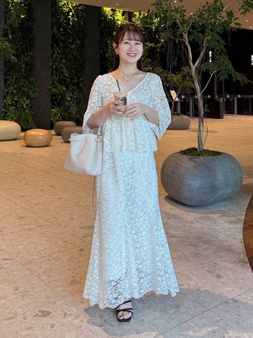 mysty womanの2WAYスカラップレースブラウスを使ったコーディネートを紹介します。｜Rakuten Fashion(楽天ファッション／旧楽天ブランドアベニュー)5826786
