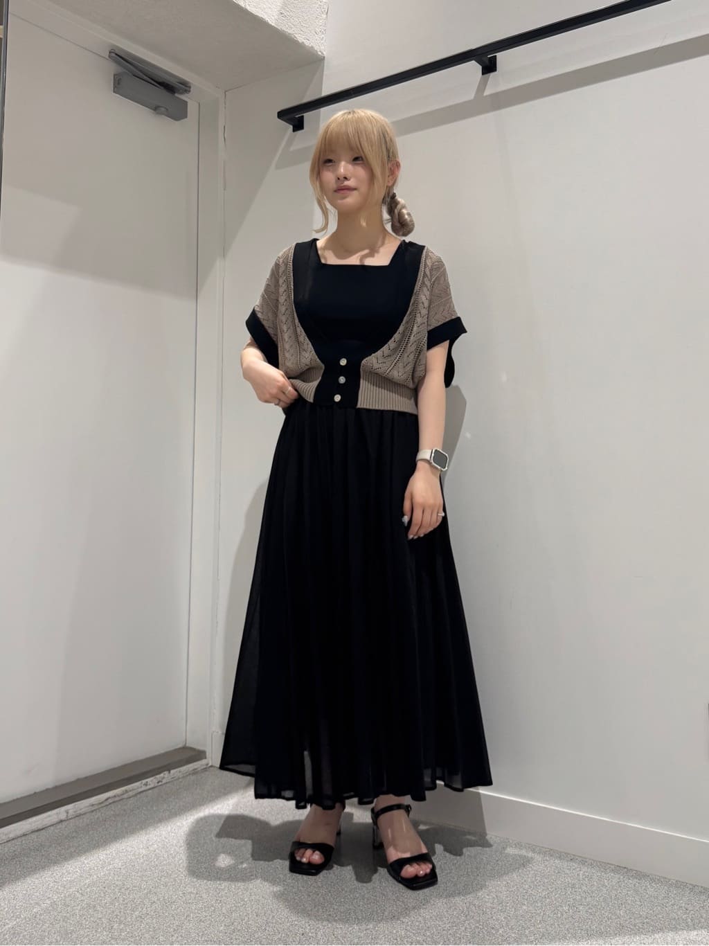 Vinの2WAYニットタンクトップを使ったコーディネートを紹介します。｜Rakuten Fashion(楽天ファッション／旧楽天ブランドアベニュー)5828559