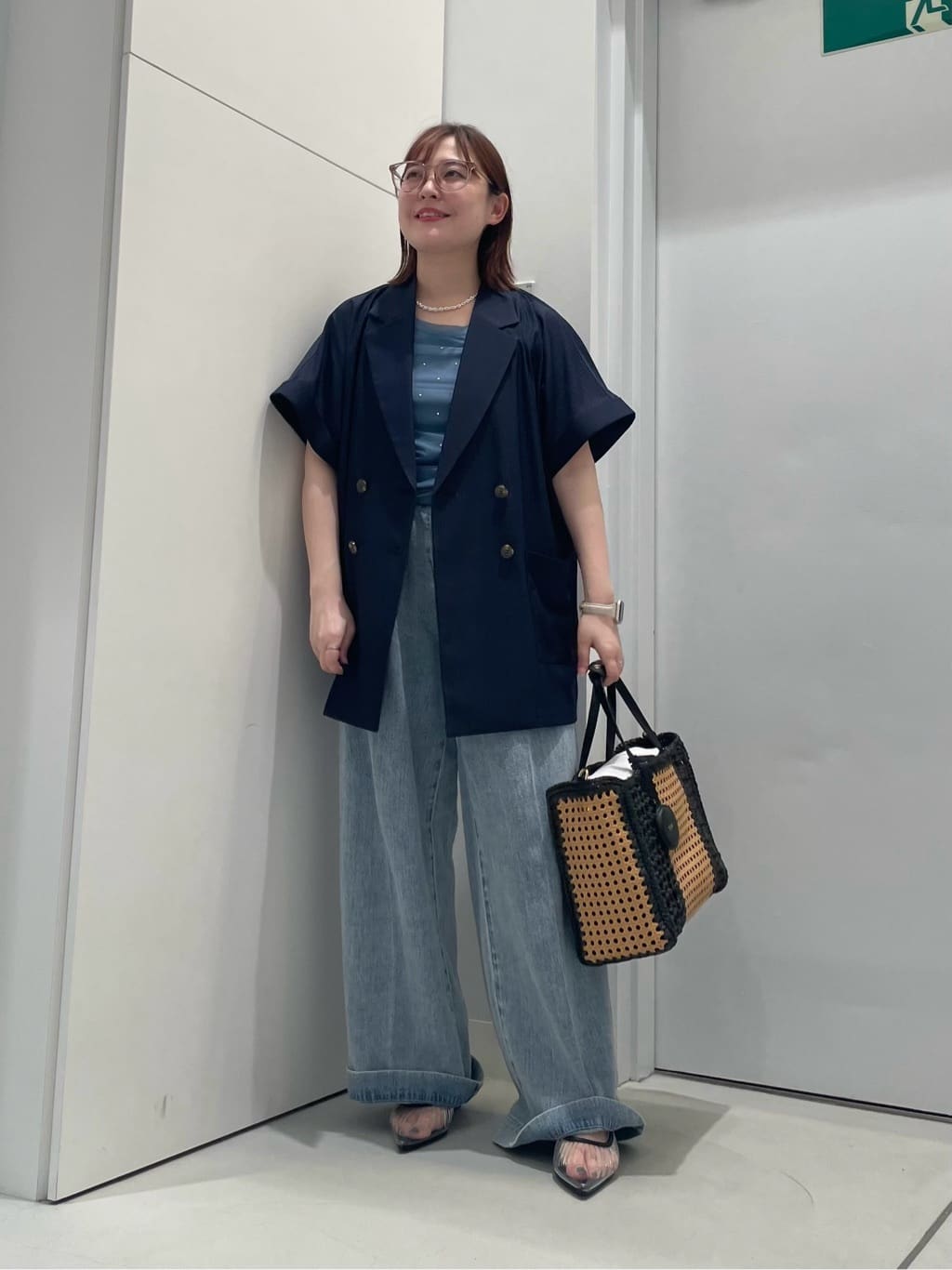 Vinのスタッズチュールタンクトップを使ったコーディネートを紹介します。｜Rakuten Fashion(楽天ファッション／旧楽天ブランドアベニュー)5836747