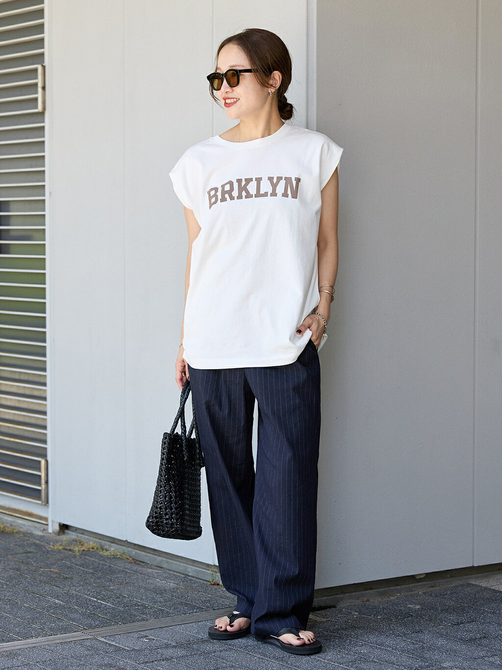 JOURNAL STANDARDの別注【RAINBOW SANDALS】 MEDIUM STRAP SINGLEを使ったコーディネートを紹介します。｜Rakuten Fashion(楽天ファッション／旧楽天ブランドアベニュー)5840840