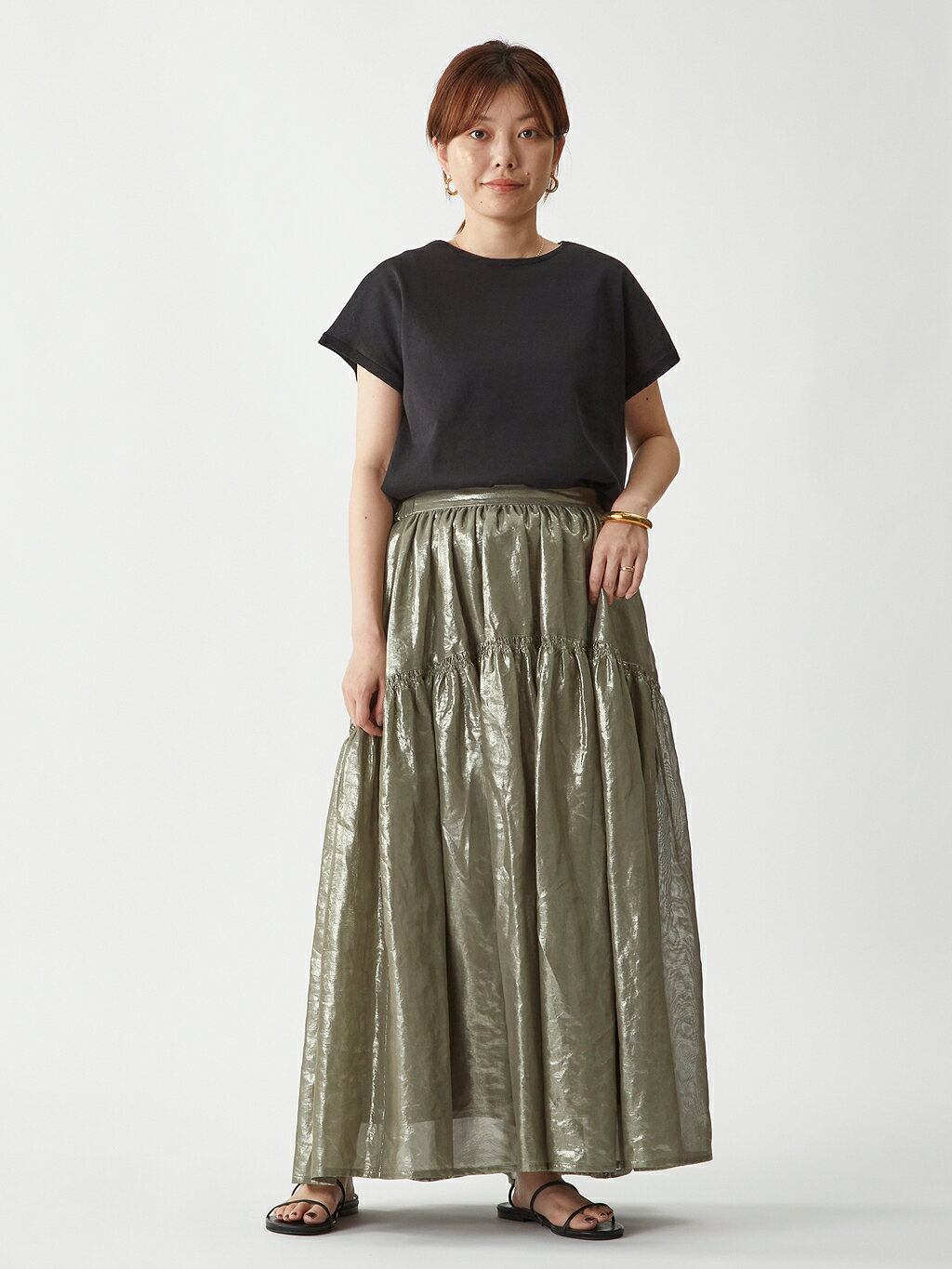 1er Arrondissementのフレンチスリーブボックスニットプルオーバーを使ったコーディネートを紹介します。｜Rakuten Fashion(楽天ファッション／旧楽天ブランドアベニュー)5842648