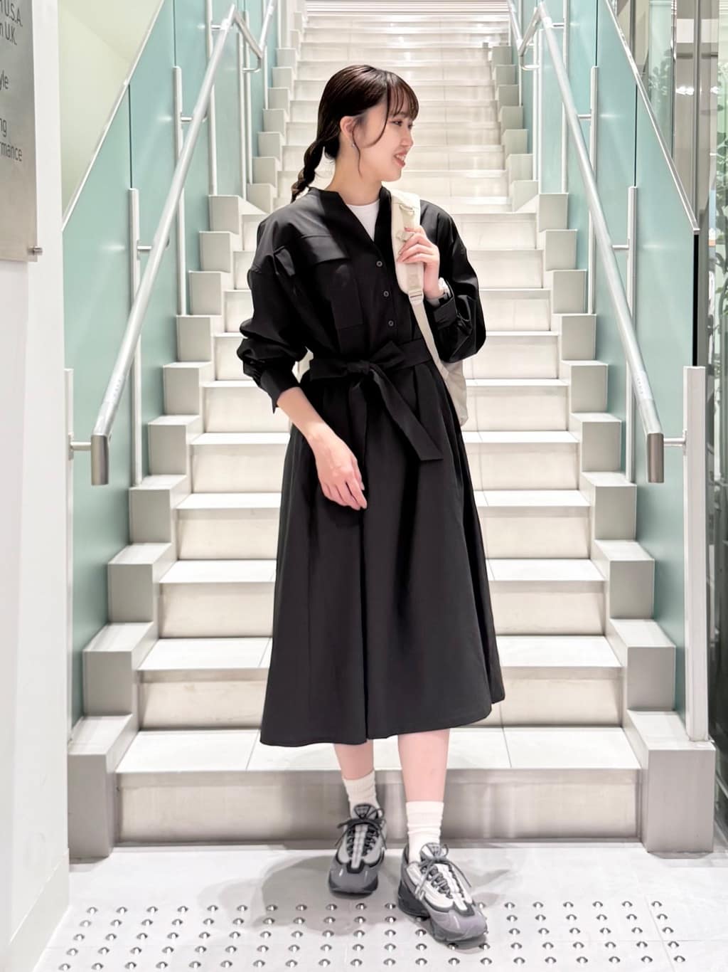 New BalanceのMET24 Shirts Dressを使ったコーディネート