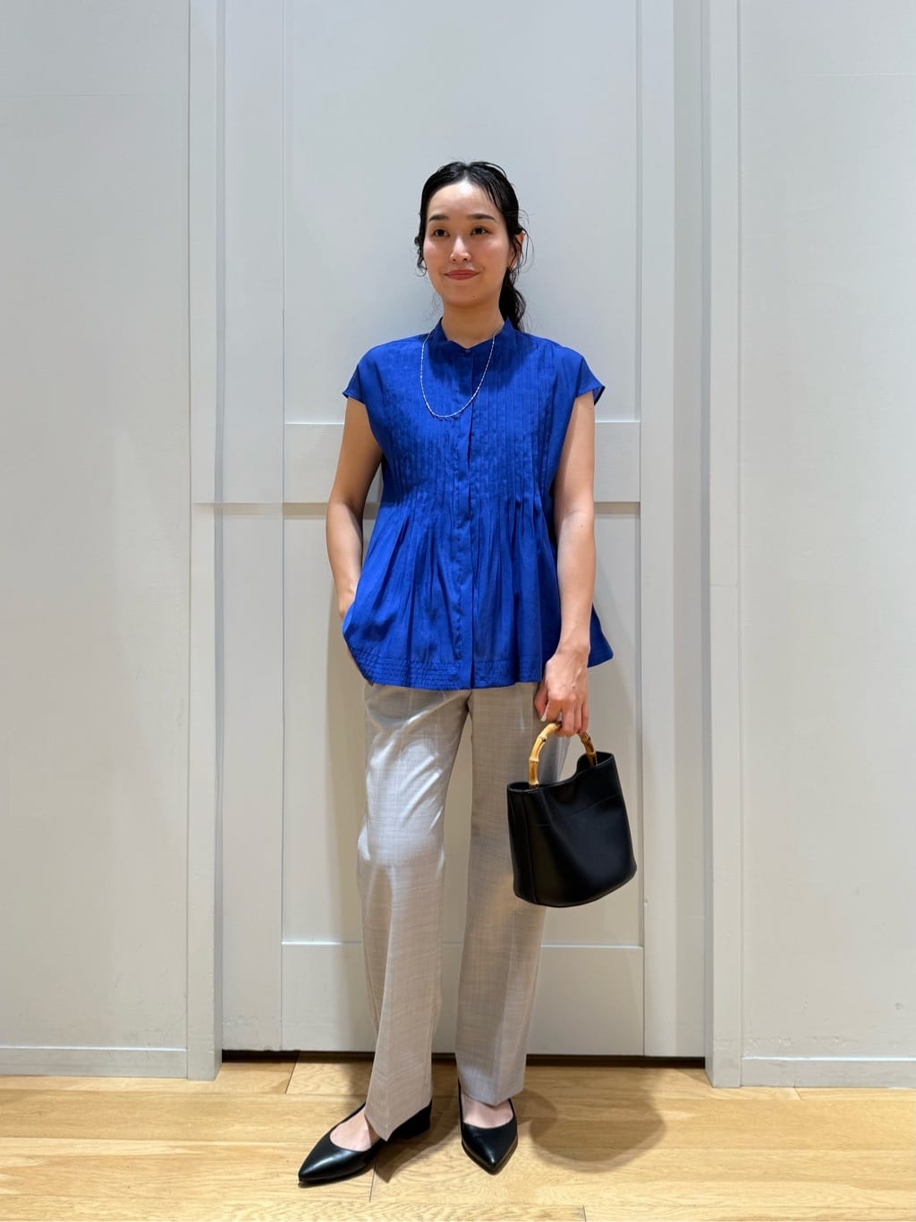 UNITED ARROWS LTD. OUTLET | ライト カチリラ ストレート パンツ