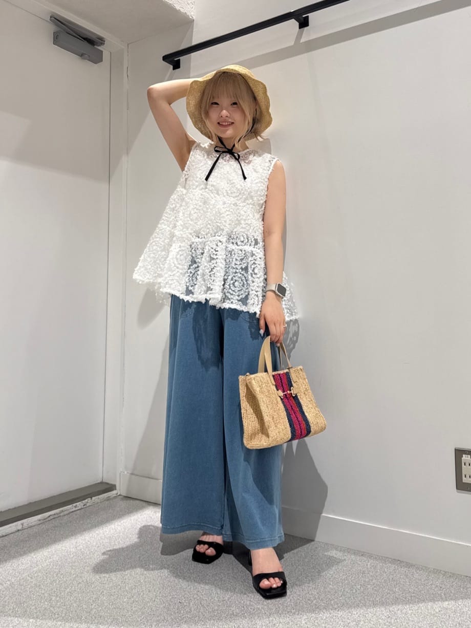 Vinの2WAYニットタンクトップを使ったコーディネートを紹介します。｜Rakuten Fashion(楽天ファッション／旧楽天ブランドアベニュー)5859650