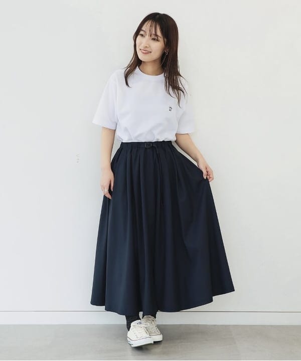 BEAMS WOMENの【別注】Gramicci  / ギャバ ロングスカートを使ったコーディネートを紹介します。｜Rakuten Fashion(楽天ファッション／旧楽天ブランドアベニュー)5860679