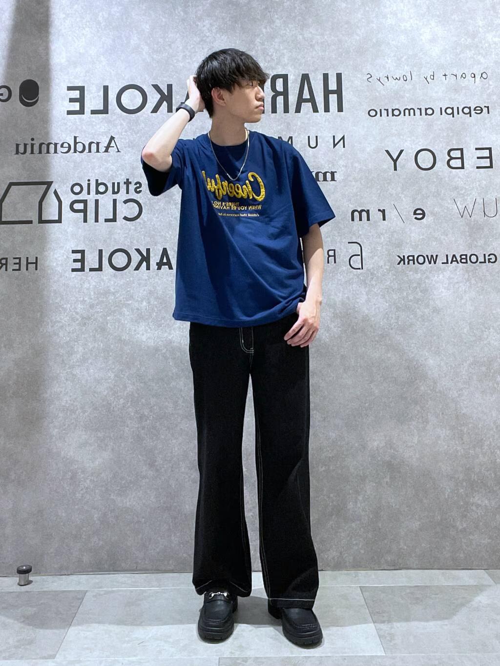 LAKOLEのインレイ刺繍Tを使ったコーディネートを紹介します。｜Rakuten Fashion(楽天ファッション／旧楽天ブランドアベニュー)5872737