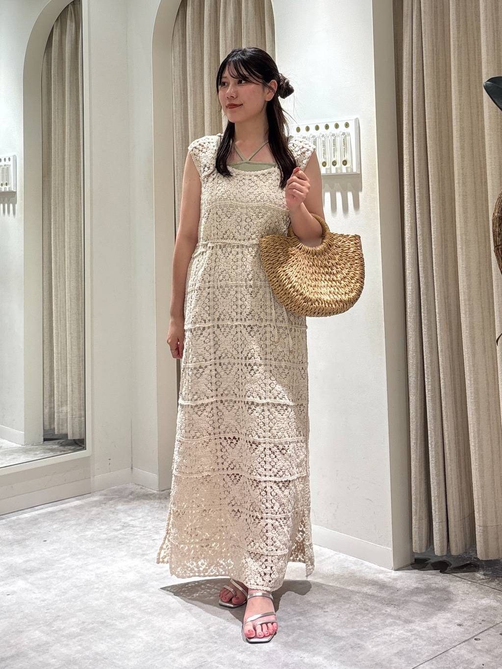mysty womanのクロシェロングノースリーブワンピースを使ったコーディネートを紹介します。｜Rakuten Fashion(楽天ファッション／旧楽天ブランドアベニュー)5872868
