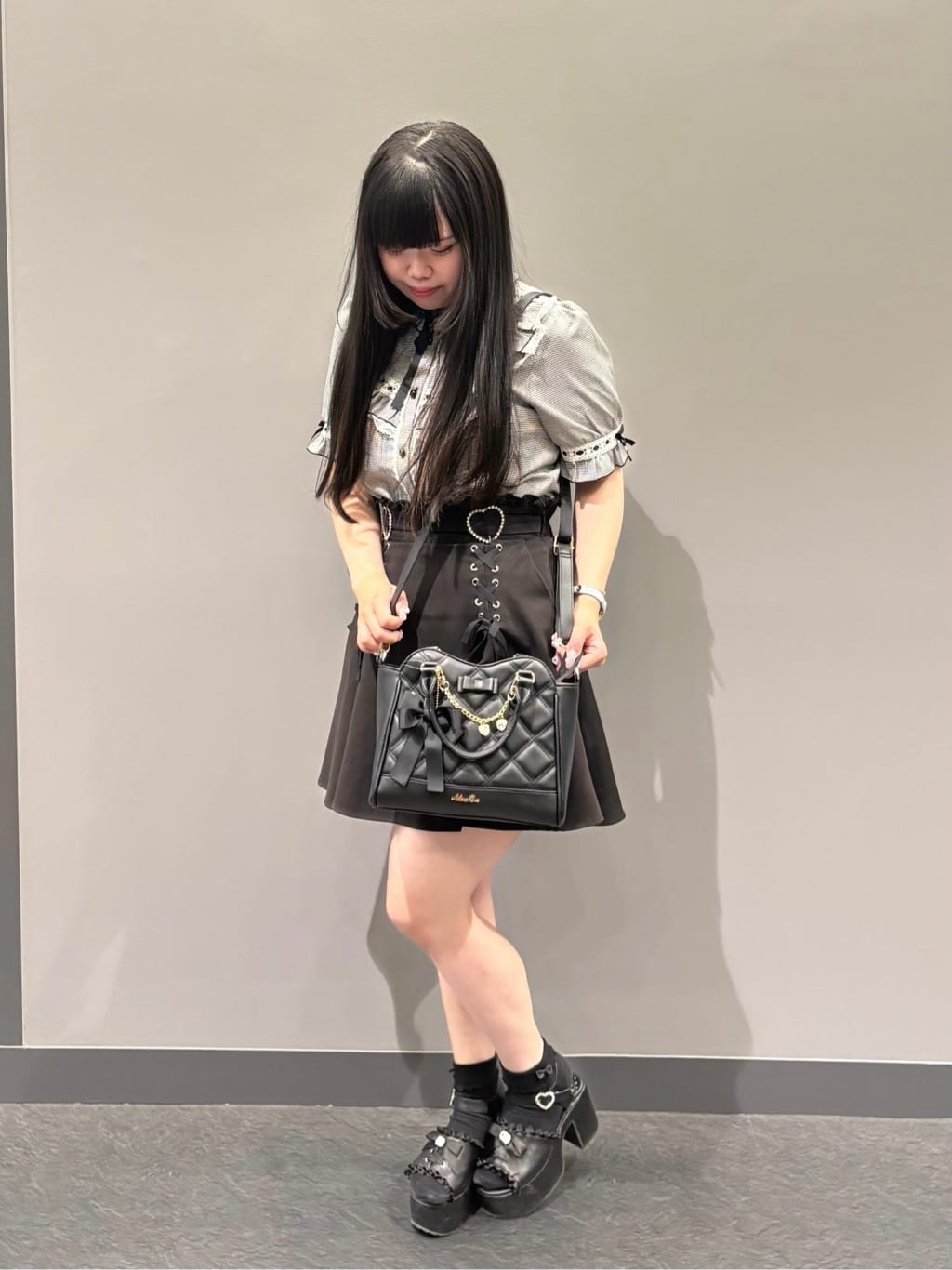 ESPERANZAの地雷系 厚底リボンレースアップサンダルを使ったコーディネートを紹介します。｜Rakuten Fashion(楽天ファッション／旧楽天ブランドアベニュー)5878773