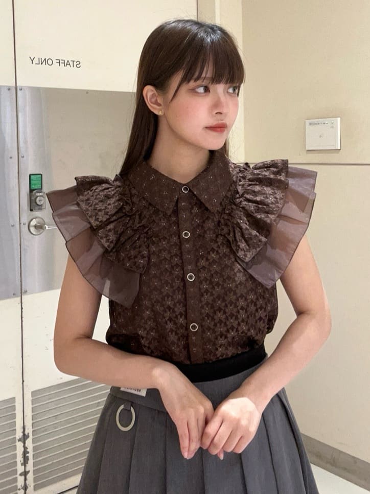 REDYAZELのラメレースフリルスリーブブラウスを使ったコーディネートを紹介します。｜Rakuten Fashion(楽天ファッション／旧楽天ブランドアベニュー)5884239