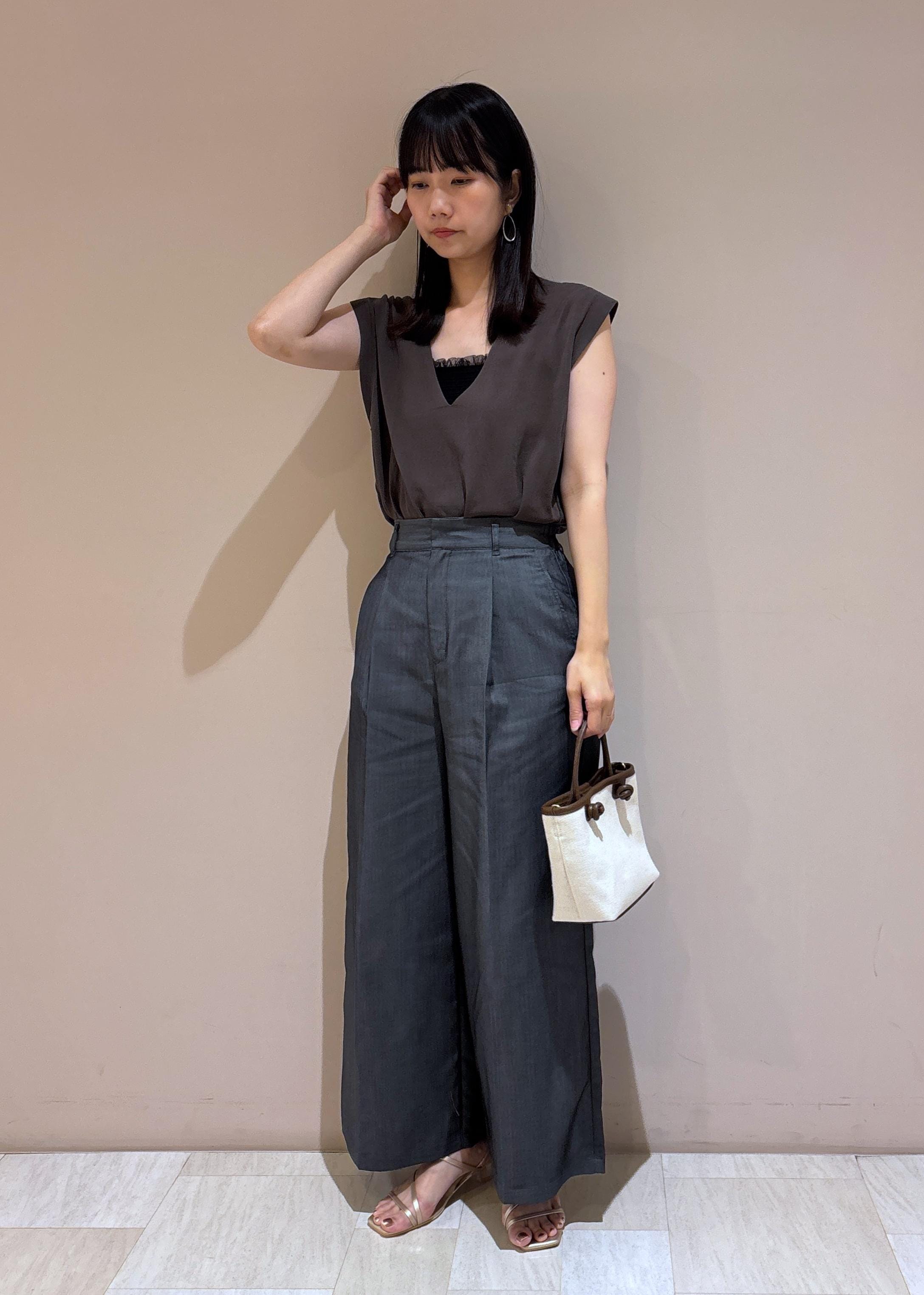 ROPE' PICNICの【洗濯機OK】深Vニットプルオーバーを使ったコーディネートを紹介します。｜Rakuten Fashion(楽天ファッション／旧楽天ブランドアベニュー)5908604