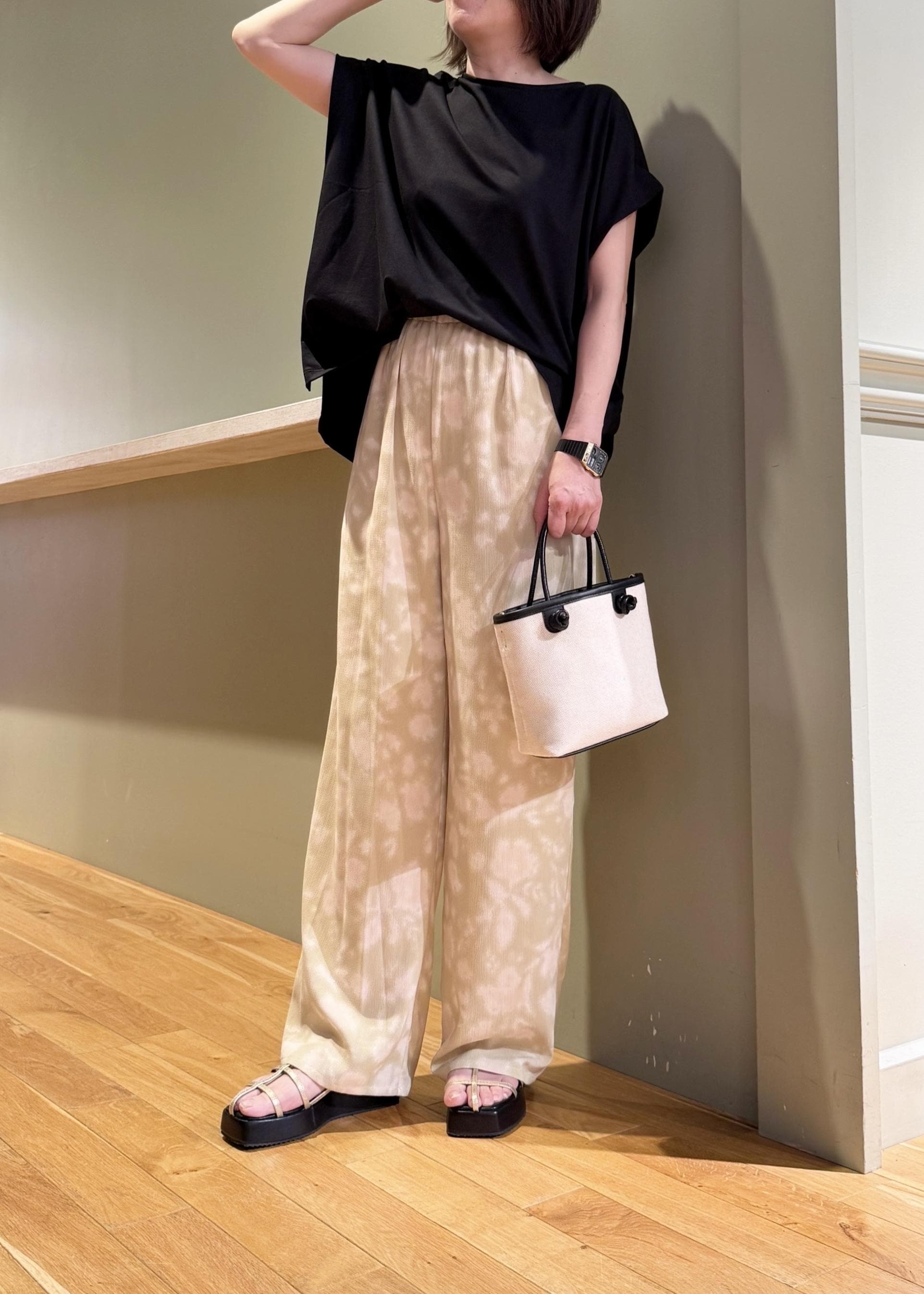 ROPE' PICNICのマルチファンクション二の腕すっきり見えカットトップスを使ったコーディネートを紹介します。｜Rakuten Fashion(楽天ファッション／旧楽天ブランドアベニュー)5934221