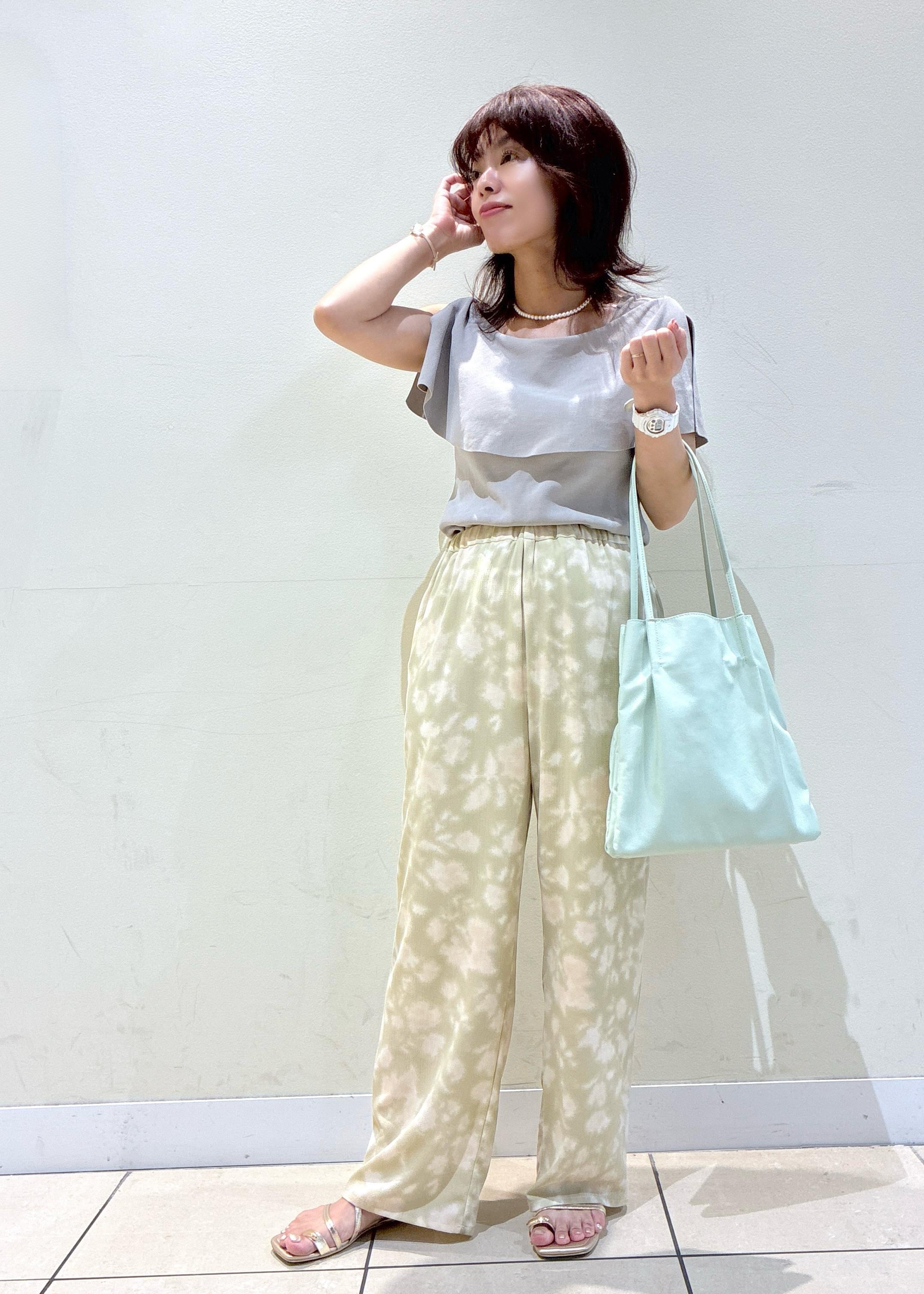 ROPE' PICNICの【UVカット・接触冷感・イージーケア】八方映えニット ケープニットプルオーバーを使ったコーディネートを紹介します。｜Rakuten Fashion(楽天ファッション／旧楽天ブランドアベニュー)5934257