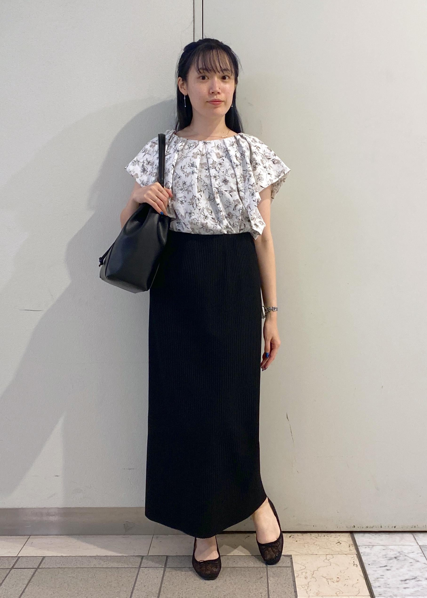 ROPE' PICNICのラッフルスリーブブラウス/通勤対応を使ったコーディネートを紹介します。｜Rakuten Fashion(楽天ファッション／旧楽天ブランドアベニュー)5960819