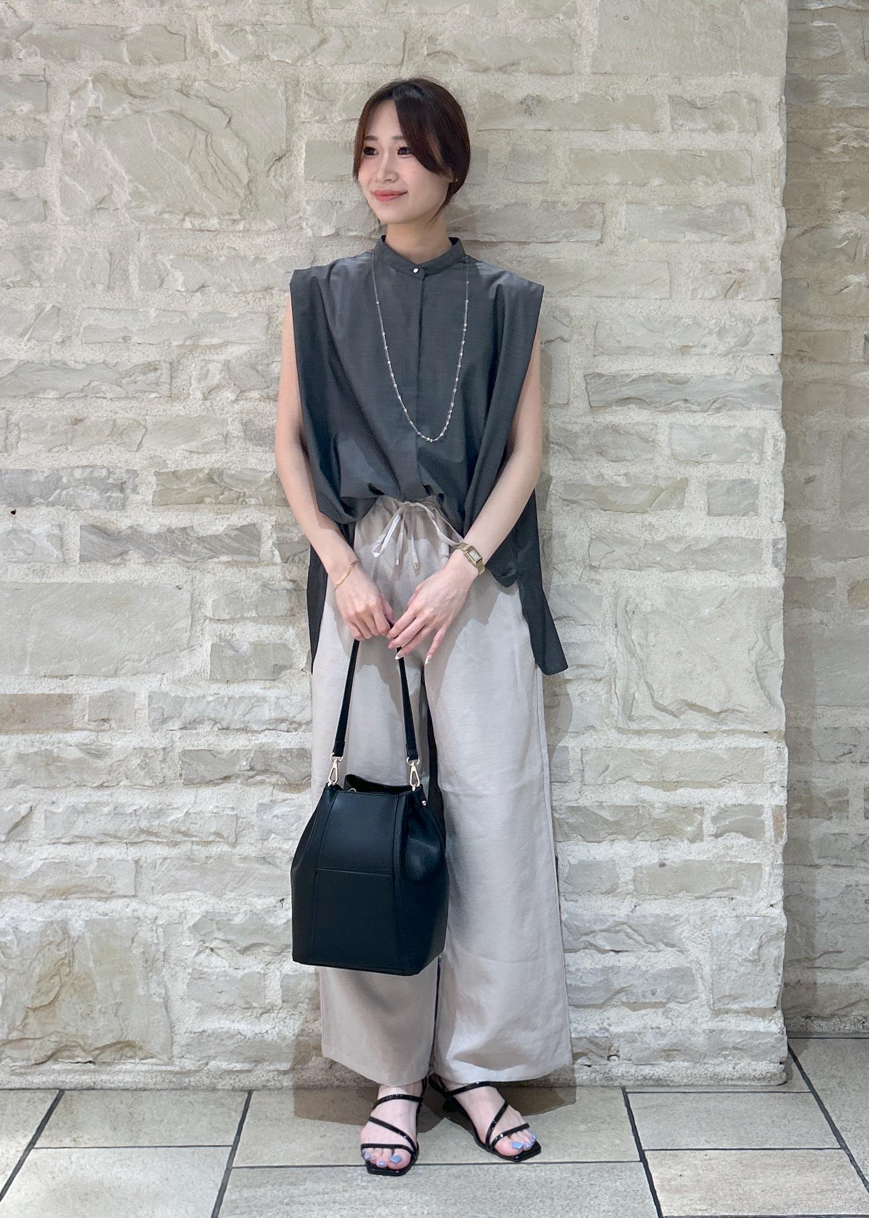 ROPE' PICNICの【UVカット・接触冷感・イージーケア】バンドカラーノースリーブシャツ/通勤対応を使ったコーディネートを紹介します。｜Rakuten Fashion(楽天ファッション／旧楽天ブランドアベニュー)5960872