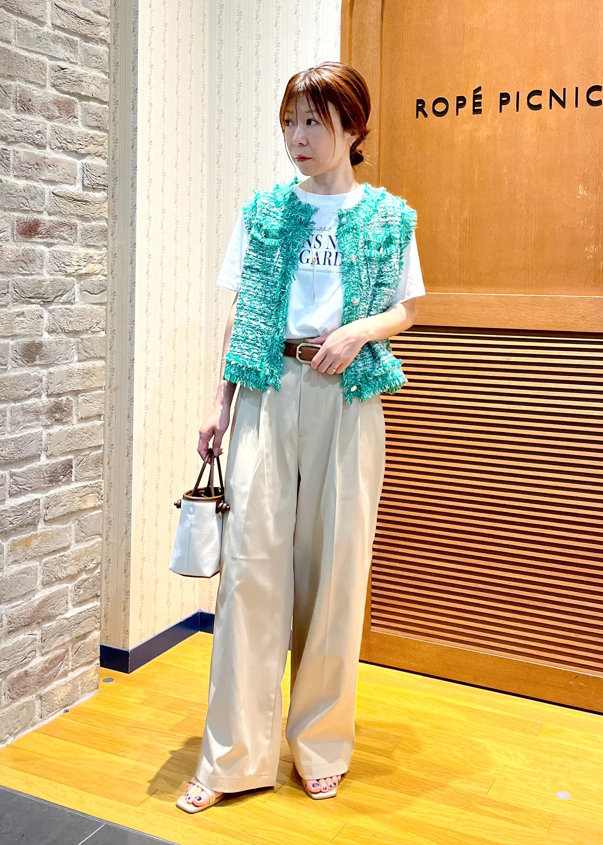 ROPE' PICNICの【WEB限定カラー】【サマー・ツイード】着丈が選べるジレベスト/スリーブレスカーディガンを使ったコーディネートを紹介します。｜Rakuten Fashion(楽天ファッション／旧楽天ブランドアベニュー)5960841