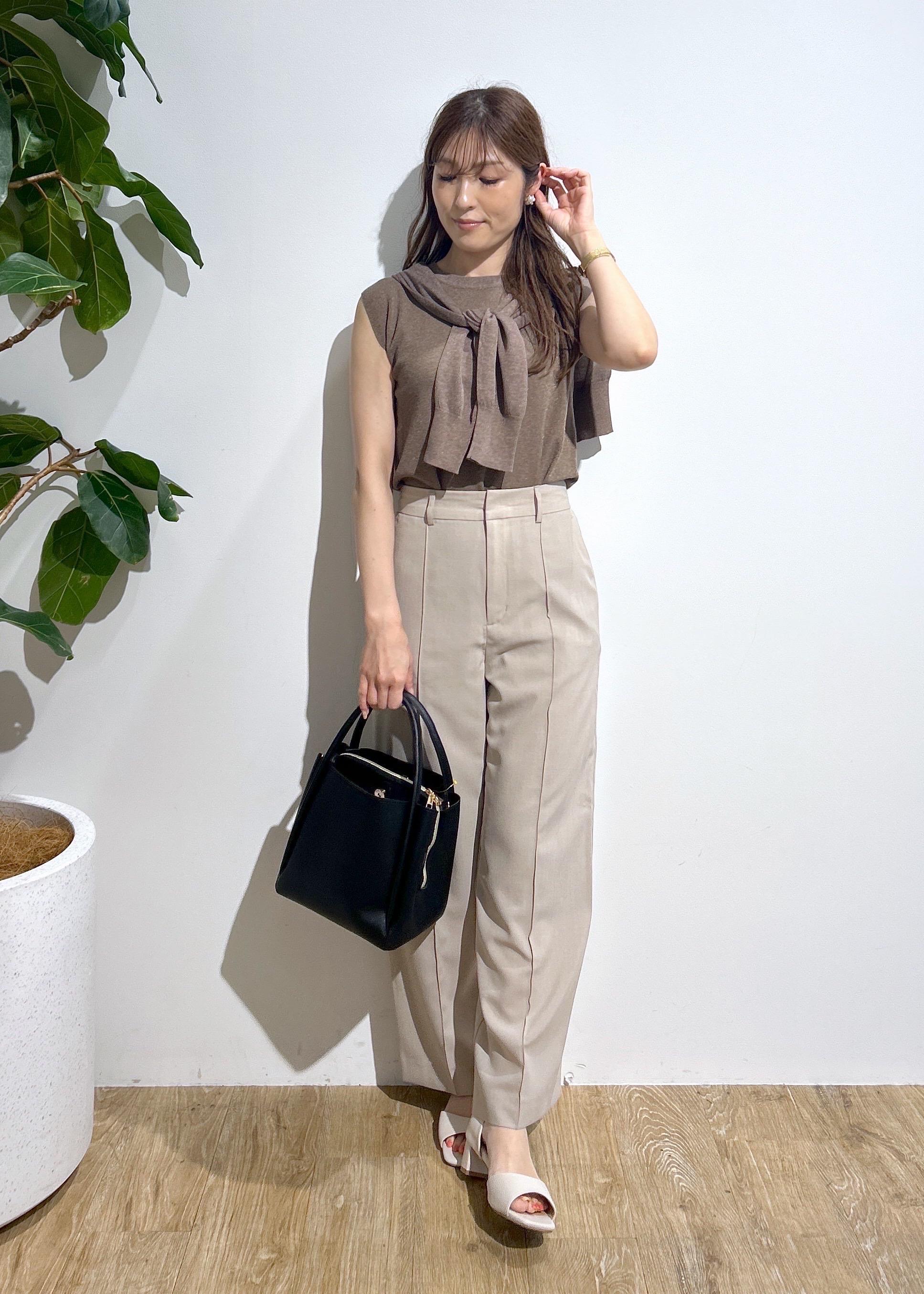 ROPE' PICNICの【洗濯機OK】LEVITAゼロスリーブサマーニットプルオーバーを使ったコーディネートを紹介します。｜Rakuten Fashion(楽天ファッション／旧楽天ブランドアベニュー)5960843