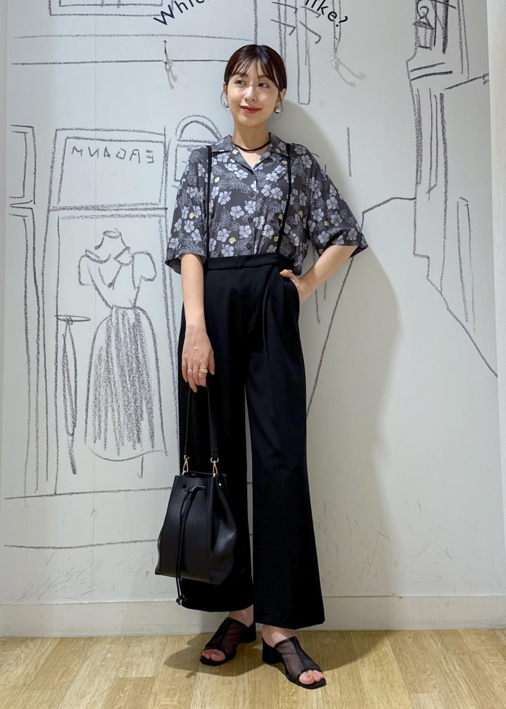 ROPE' PICNICの【3サイズ展開】サスペンダー付きワイドパンツを使ったコーディネートを紹介します。｜Rakuten Fashion(楽天ファッション／旧楽天ブランドアベニュー)5960914