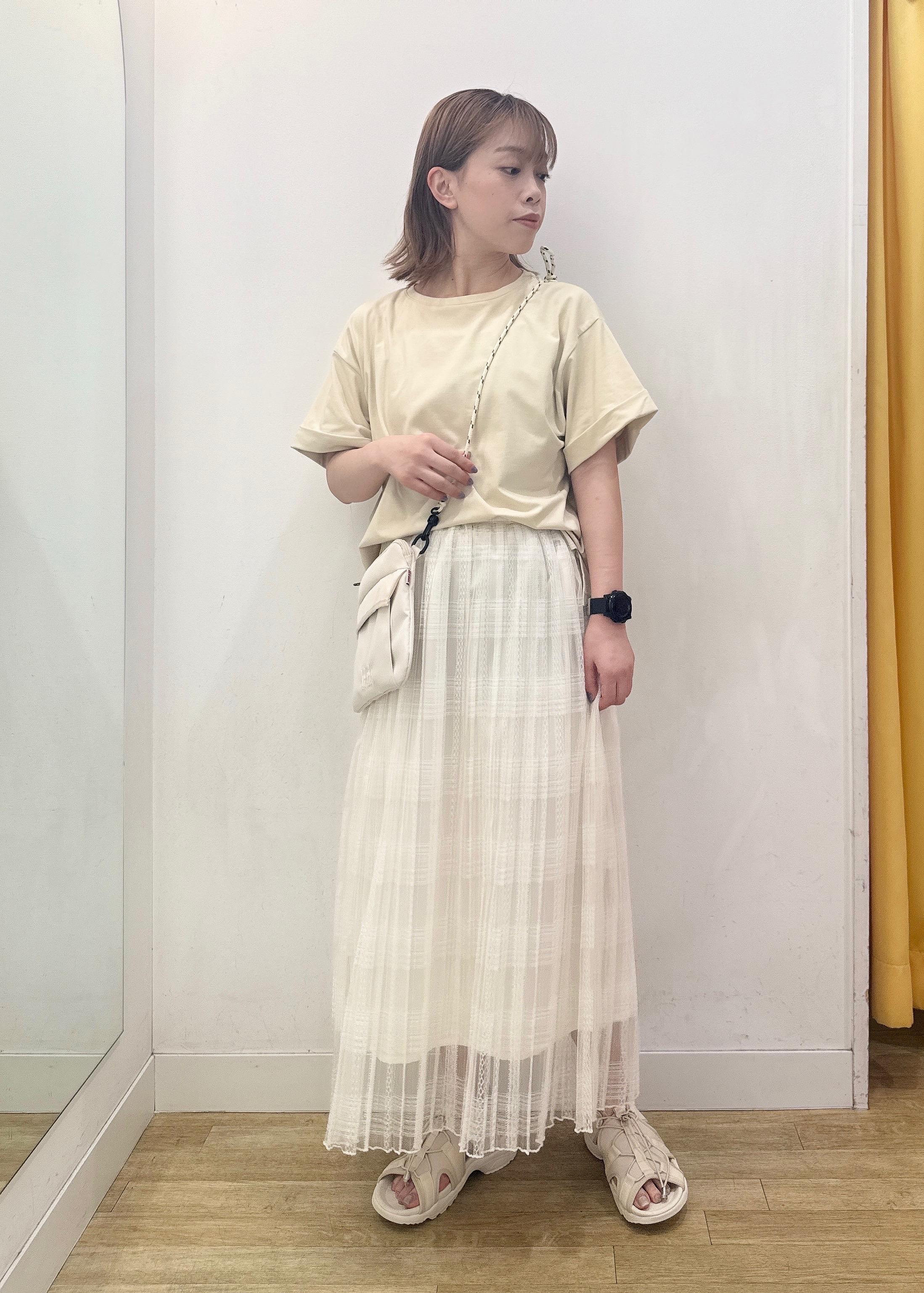 ROPE' PICNICの(entry price)マルチファンクション袖折り返しラウンドヘムteeを使ったコーディネートを紹介します。｜Rakuten Fashion(楽天ファッション／旧楽天ブランドアベニュー)5960903