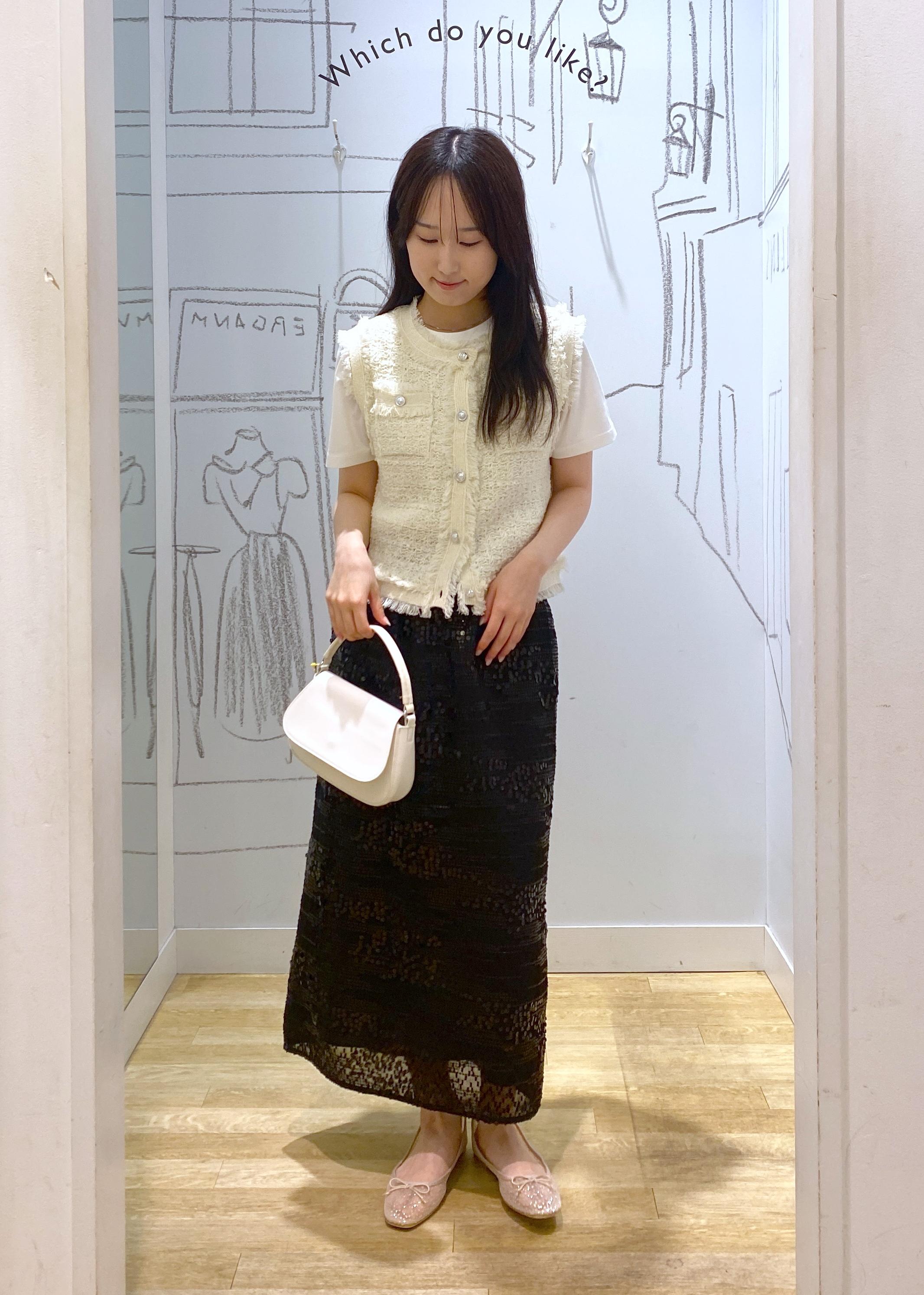 ROPE' PICNICの【WEB限定カラー】【サマー・ツイード】着丈が選べるジレベスト/スリーブレスカーディガンを使ったコーディネートを紹介します。｜Rakuten Fashion(楽天ファッション／旧楽天ブランドアベニュー)5994017