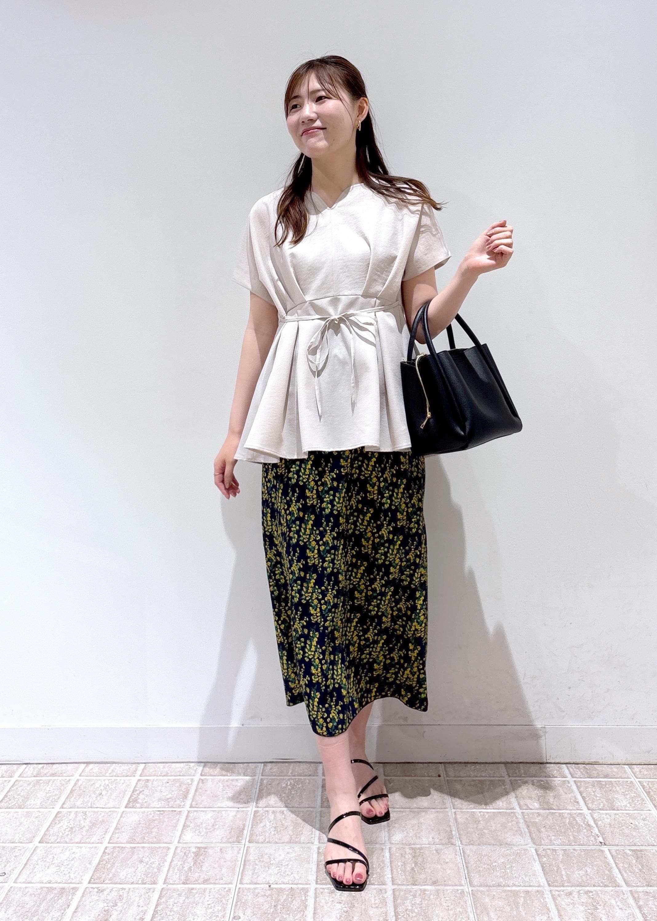 ROPE' PICNICの【接触冷感】ハートネックペプラムブラウスを使ったコーディネートを紹介します。｜Rakuten Fashion(楽天ファッション／旧楽天ブランドアベニュー)6028789