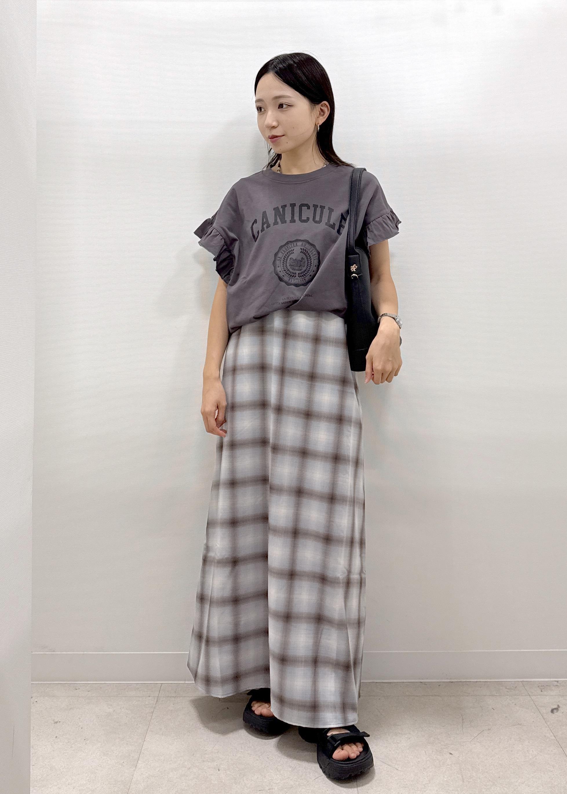 ROPE' PICNICのオンブレチェックキャミソールワンピースを使ったコーディネートを紹介します。｜Rakuten Fashion(楽天ファッション／旧楽天ブランドアベニュー)6028836