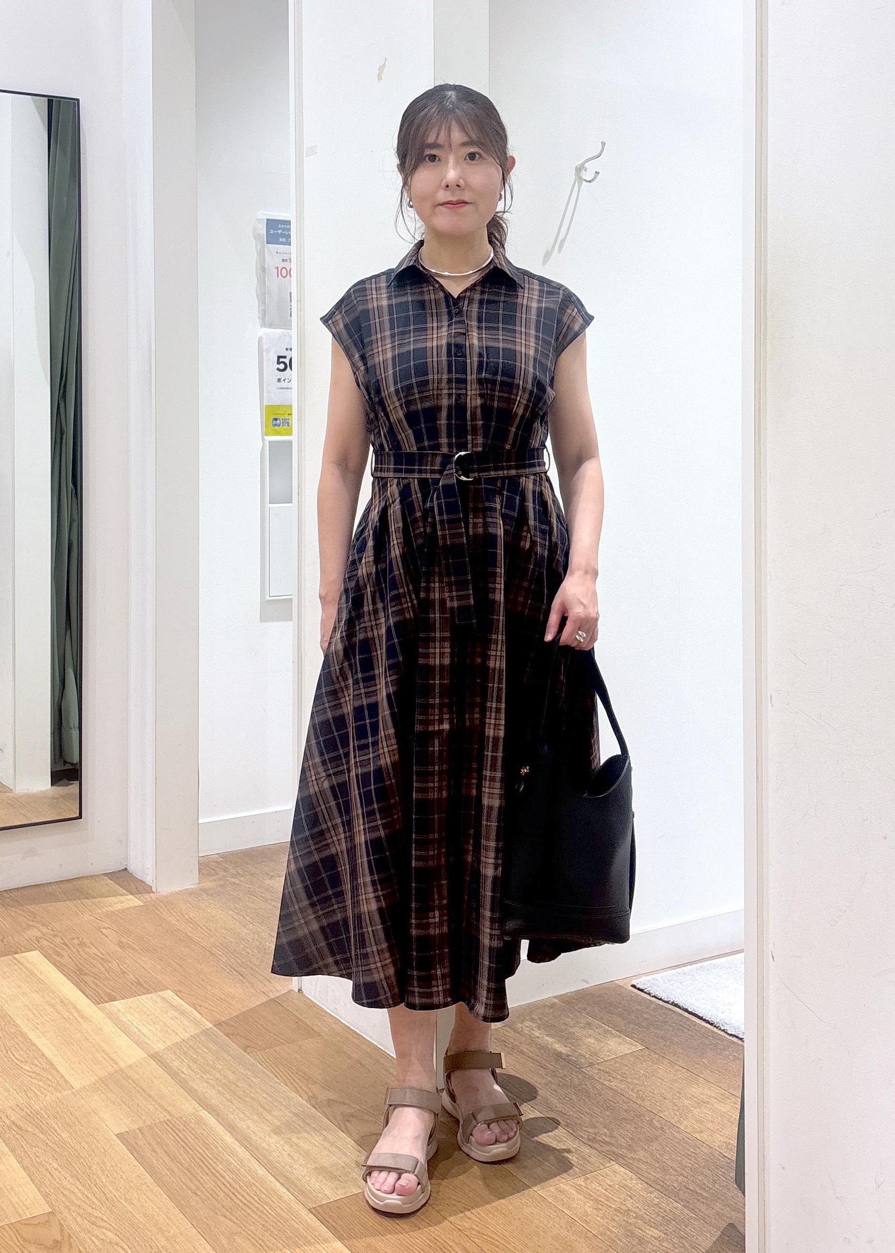 ROPE' PICNICのウエストタックチェックアソートワンピースを使ったコーディネートを紹介します。｜Rakuten Fashion(楽天ファッション／旧楽天ブランドアベニュー)6028842