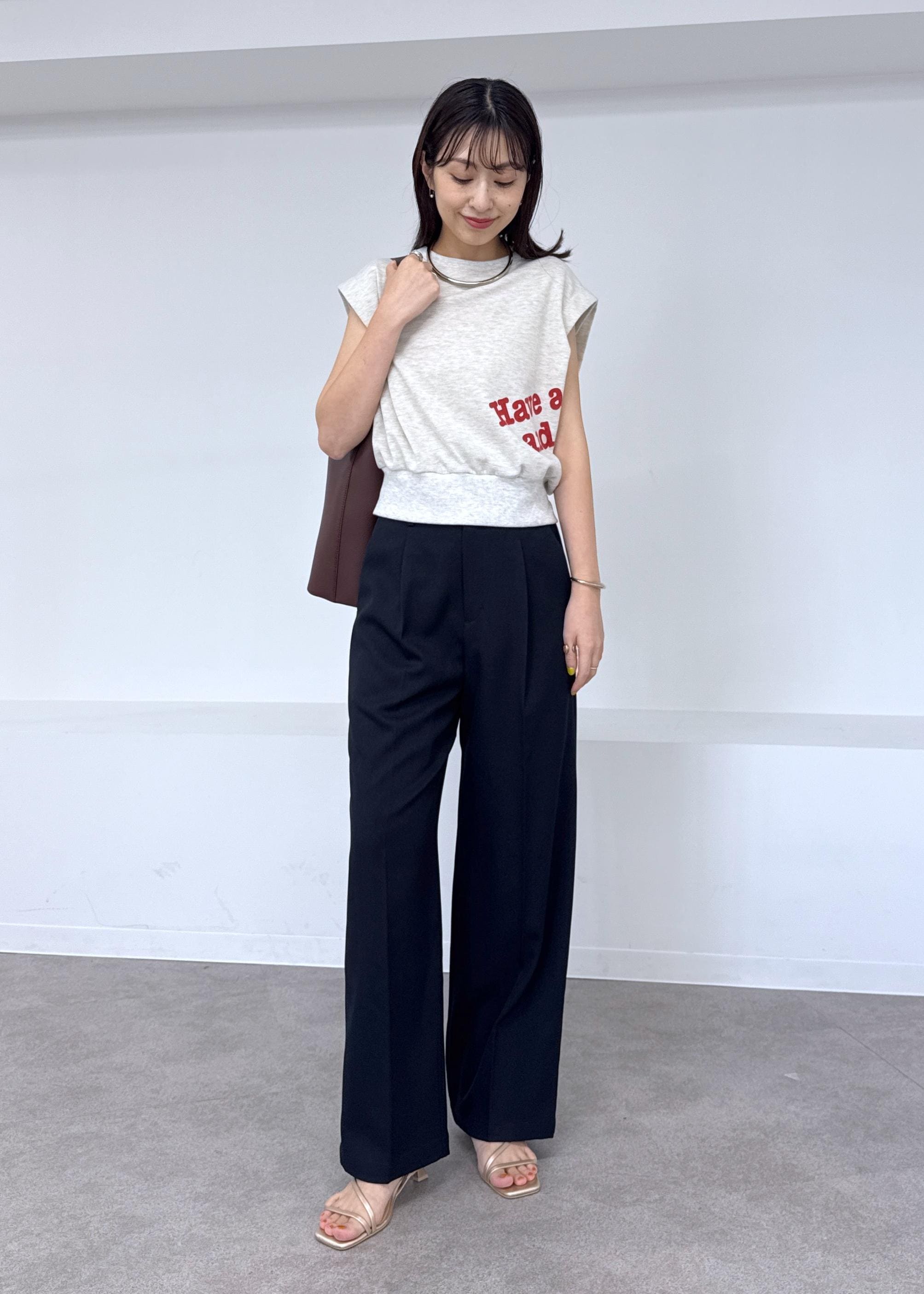 ROPE' PICNICのレディハンサムシリーズ ウールライクウエストタックセミワイドパンツ/セットアップ対応を使ったコーディネートを紹介します。｜Rakuten Fashion(楽天ファッション／旧楽天ブランドアベニュー)6028863