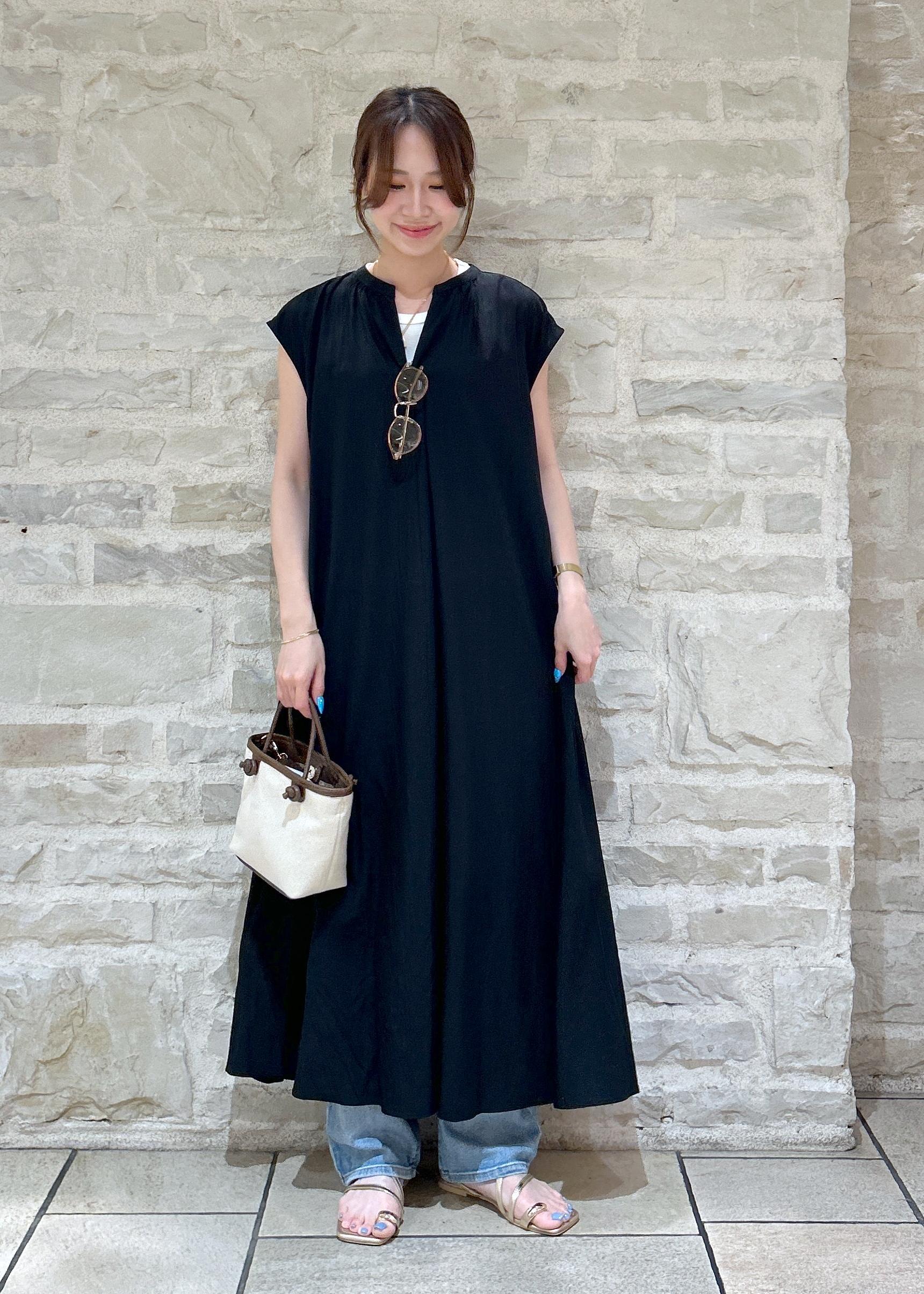 ROPE' PICNICの【ウエスト革命デニム】ウエストシェイプハイライズマムジーンズを使ったコーディネートを紹介します。｜Rakuten Fashion(楽天ファッション／旧楽天ブランドアベニュー)6028870