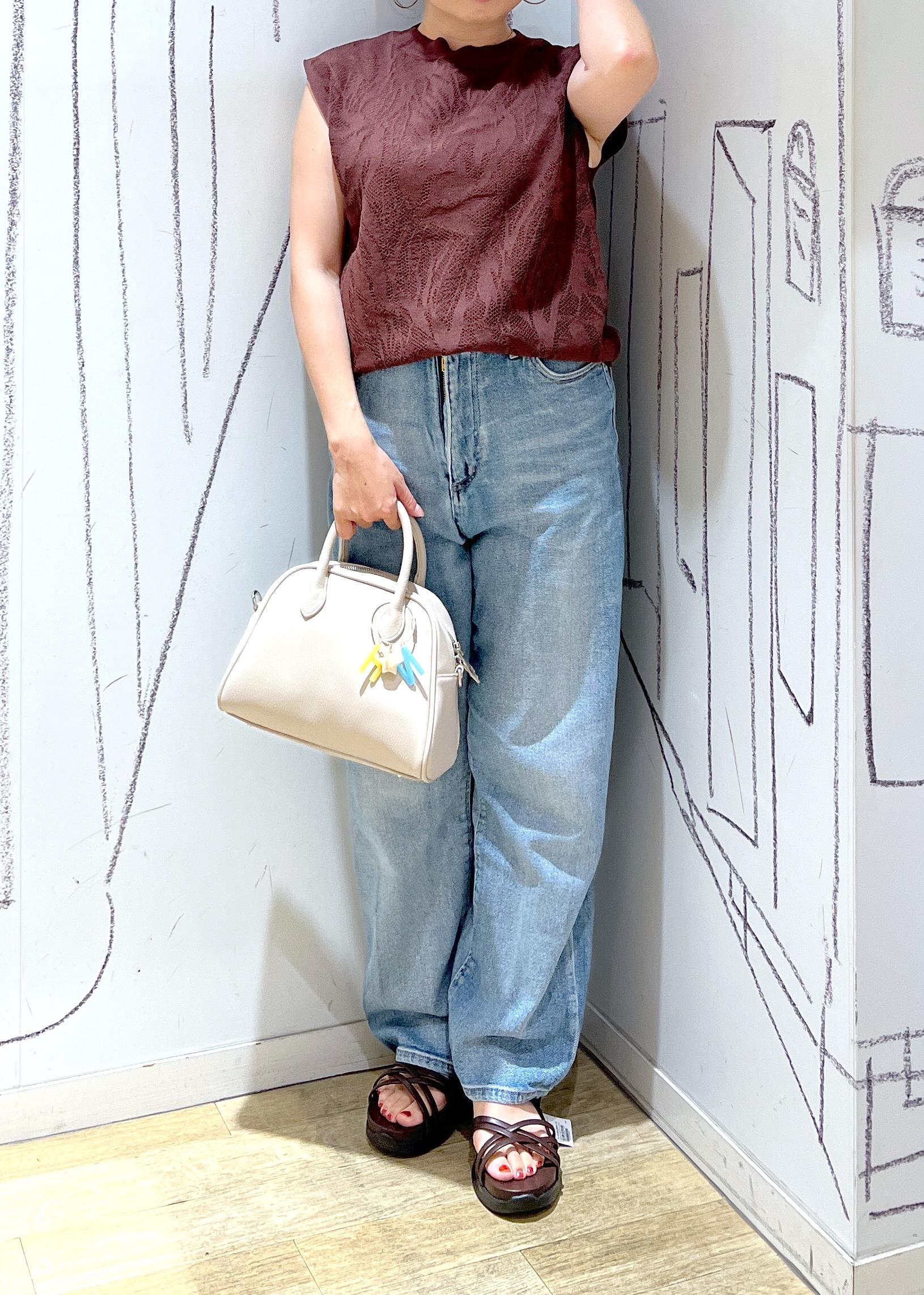 ROPE' PICNICのレーシーフレンチサマーニットを使ったコーディネートを紹介します。｜Rakuten Fashion(楽天ファッション／旧楽天ブランドアベニュー)6028926