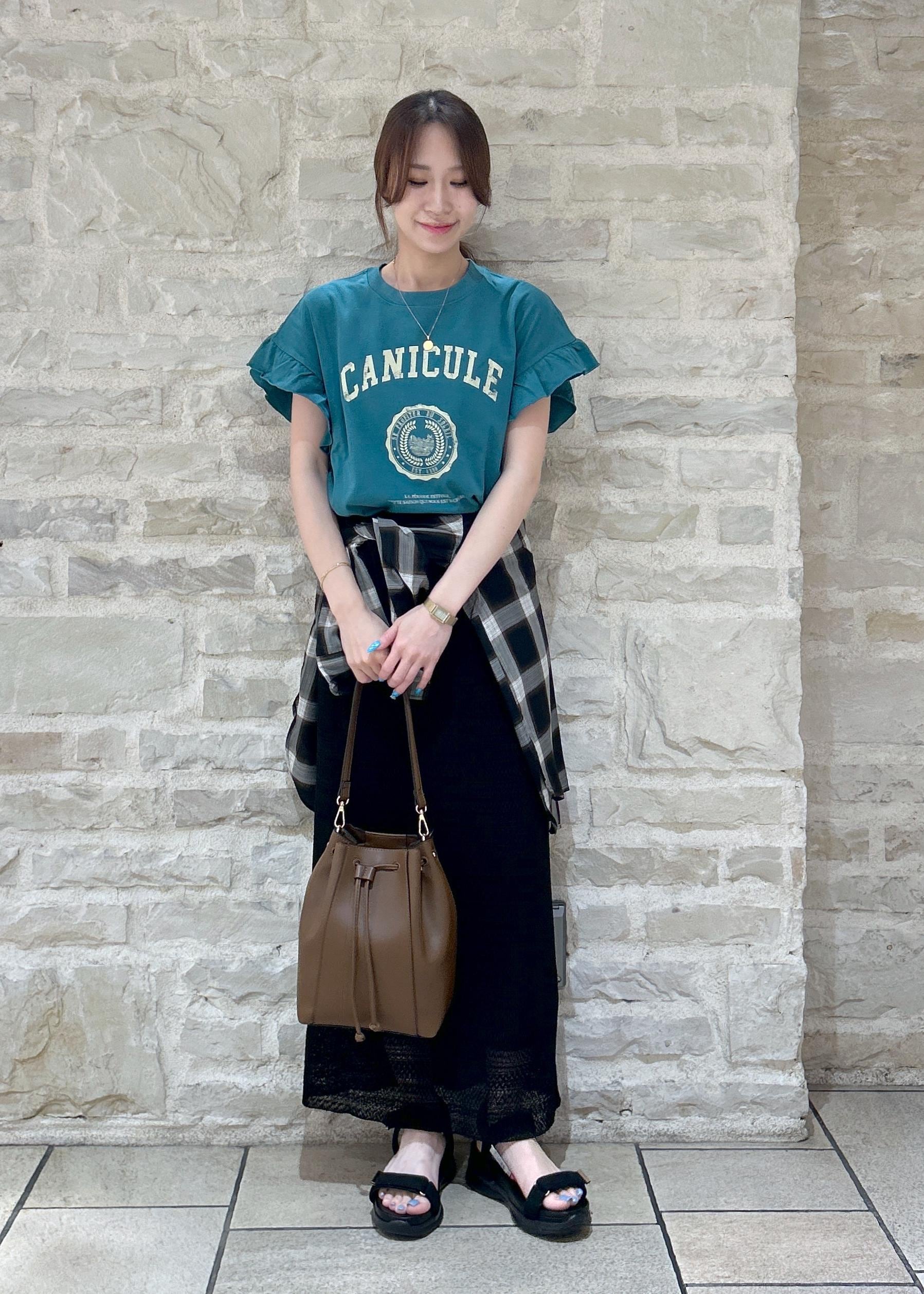 ROPE' PICNICの袖フリルカレッジロゴTシャツを使ったコーディネートを紹介します。｜Rakuten Fashion(楽天ファッション／旧楽天ブランドアベニュー)6028898