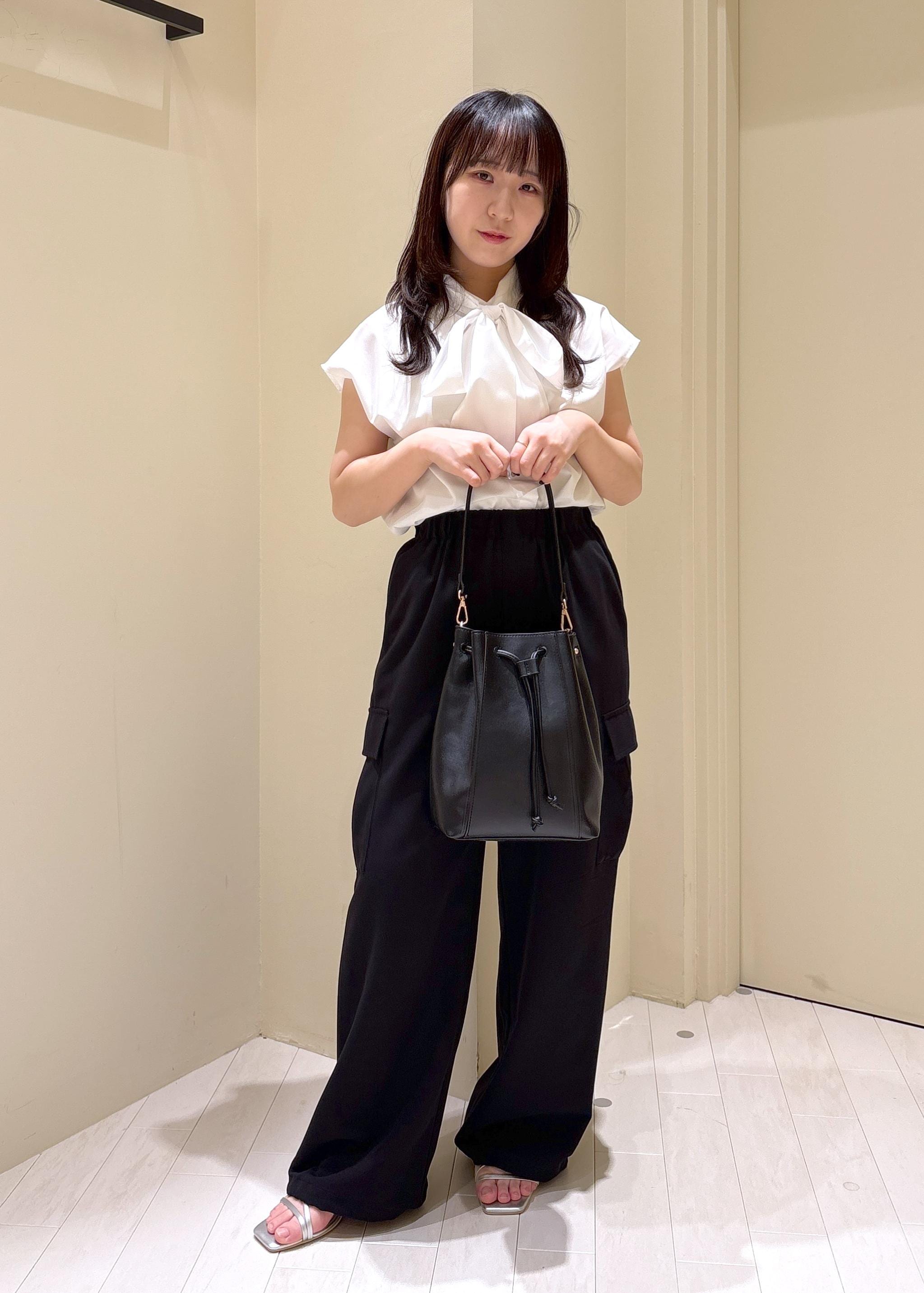 ROPE' PICNICの【防シワ】リボンフレンチスリーブシャツを使ったコーディネートを紹介します。｜Rakuten Fashion(楽天ファッション／旧楽天ブランドアベニュー)6028938