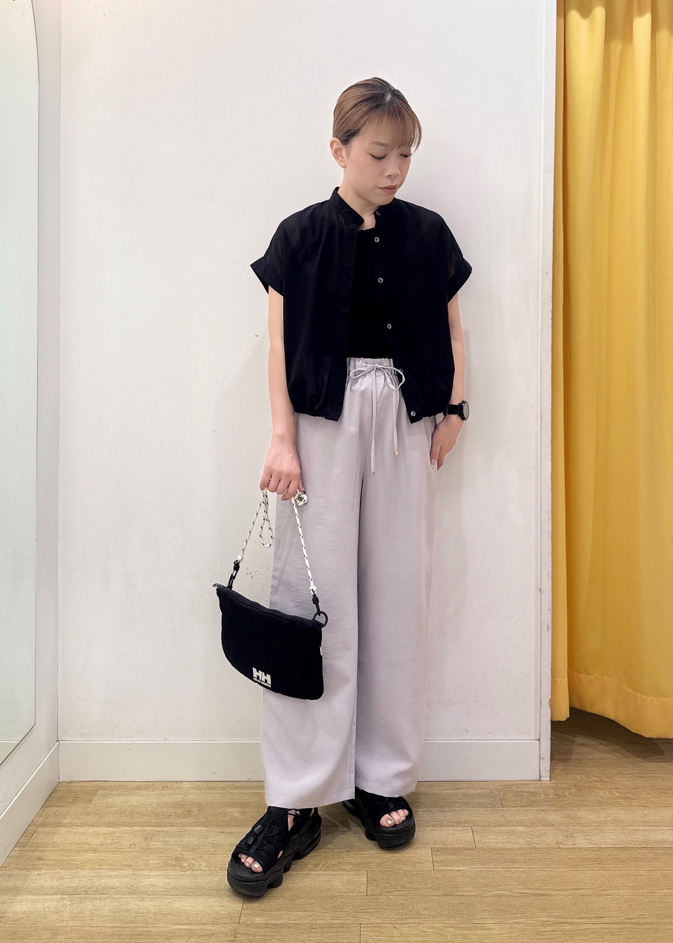 ROPE' PICNICの襟フリルタンクトップを使ったコーディネートを紹介します。｜Rakuten Fashion(楽天ファッション／旧楽天ブランドアベニュー)6028980