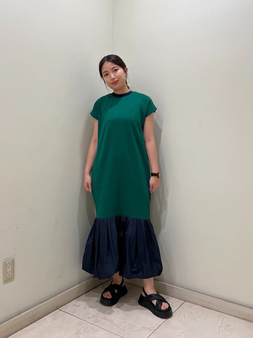 HeRIN.CYEのクロスベッセルサンダルを使ったコーディネートを紹介します。｜Rakuten Fashion(楽天ファッション／旧楽天ブランドアベニュー)5892176