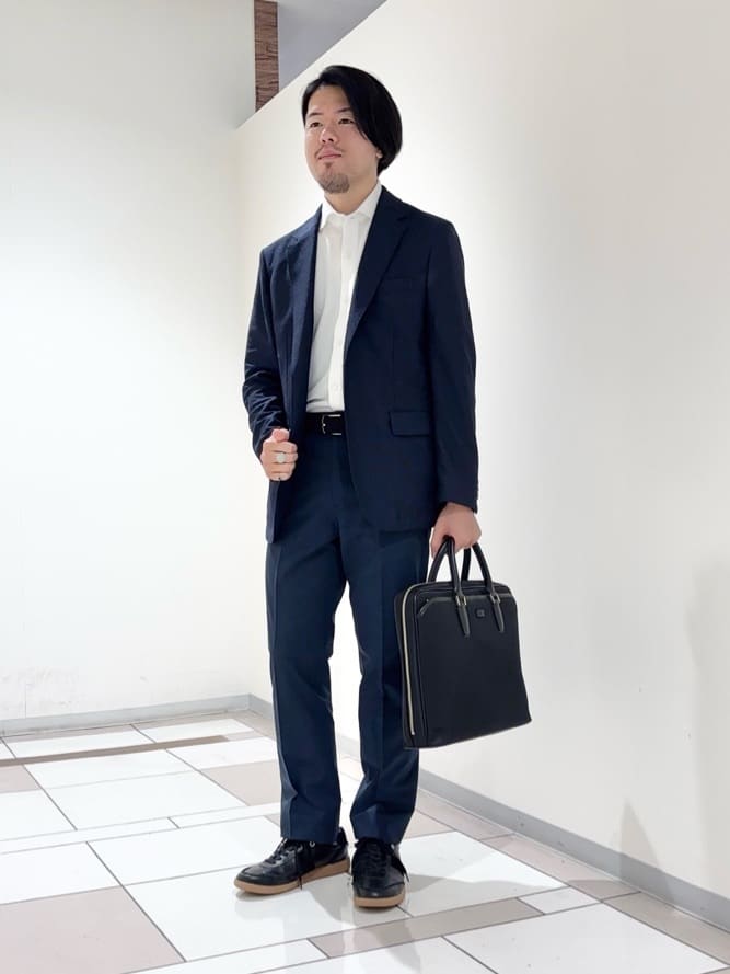 TAKEO KIKUCHIの【抗菌防臭】尾州 リネンブレンド ハニカムメッシュ ジャケットを使ったコーディネートを紹介します。｜Rakuten Fashion(楽天ファッション／旧楽天ブランドアベニュー)5903785