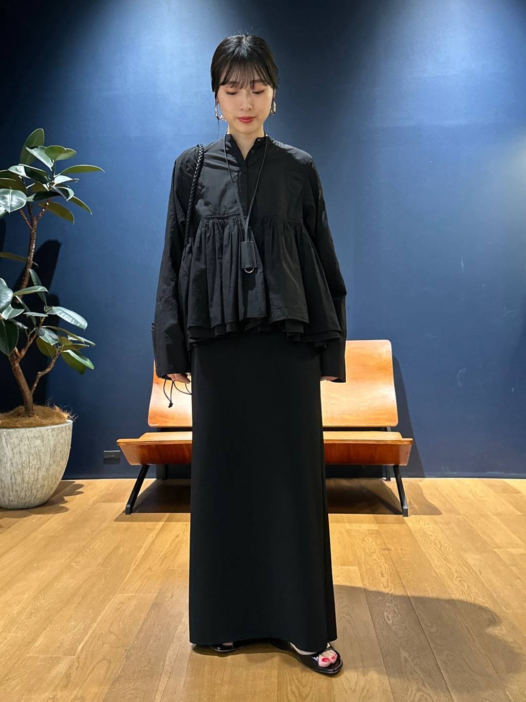 Curensologyのストレッチタイトスカートを使ったコーディネートを紹介します。｜Rakuten Fashion(楽天ファッション／旧楽天ブランドアベニュー)5908020