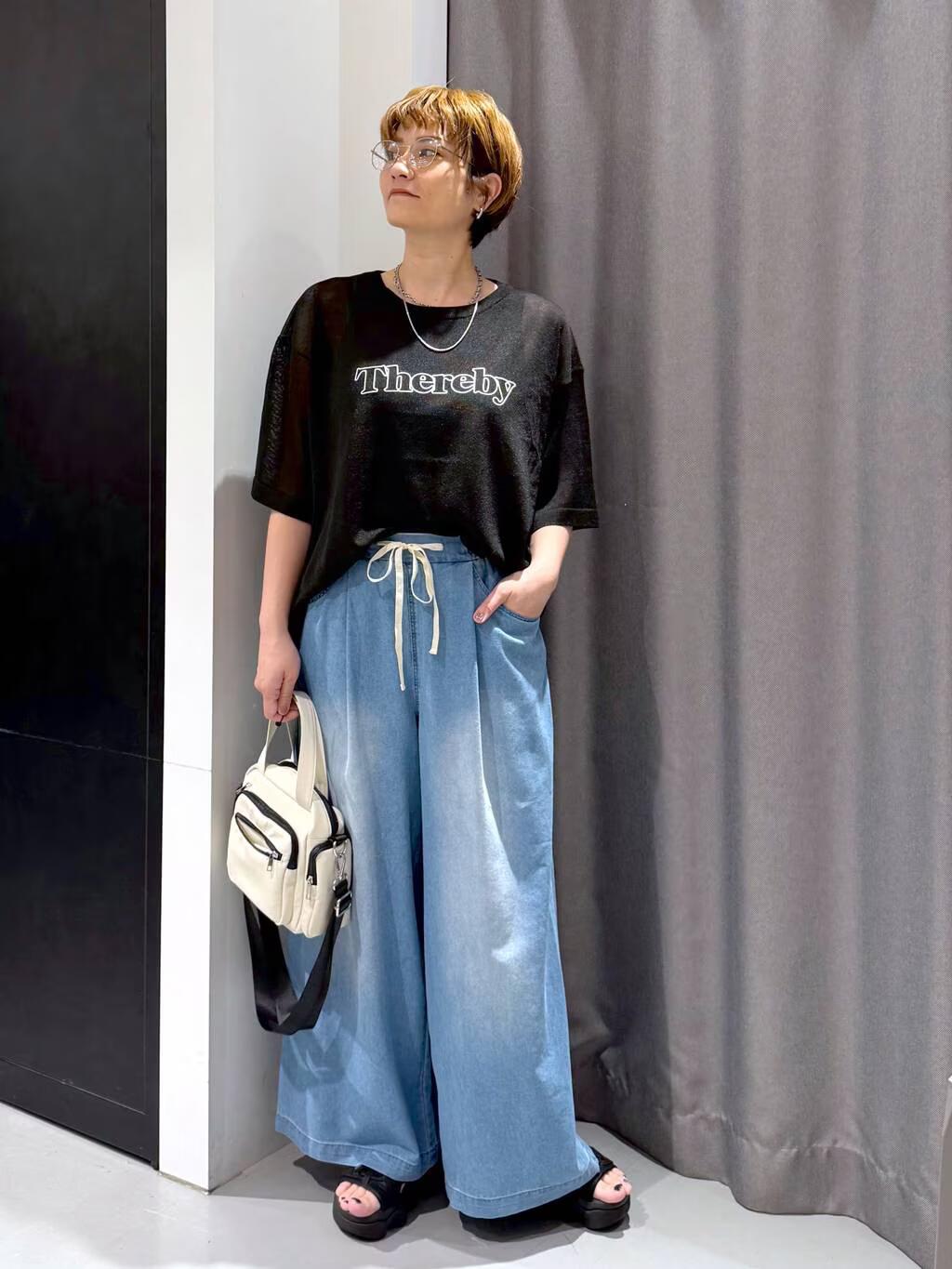 LAKOLEのシアーロゴニットプルオーバー6分袖を使ったコーディネートを紹介します。｜Rakuten Fashion(楽天ファッション／旧楽天ブランドアベニュー)5909035