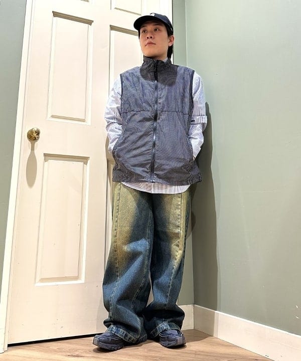 BEAMS OUTLETのブラスト シーム バギーデニムパンツを使ったコーディネートを紹介します。｜Rakuten Fashion(楽天ファッション／旧楽天ブランドアベニュー)5915411