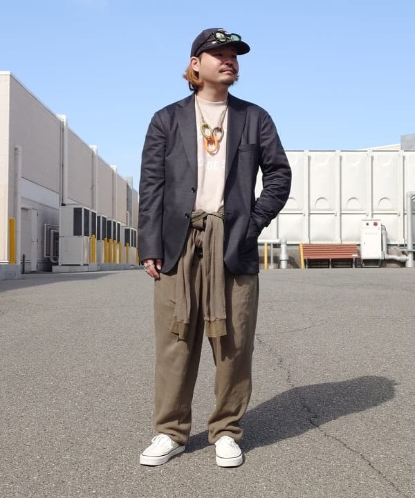 BEAMS HEARTの【セットアップ対応】ウールミックス ストレッチ 2ボタン ジャケット 25SS(S~XL)を使ったコーディネートを紹介します。｜Rakuten Fashion(楽天ファッション／旧楽天ブランドアベニュー)5915337