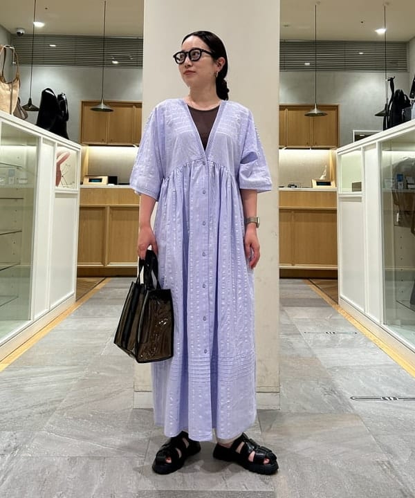 BEAMS HEARTのカップ付き クロップド タンクトップを使ったコーディネートを紹介します。｜Rakuten Fashion(楽天ファッション／旧楽天ブランドアベニュー)5916037