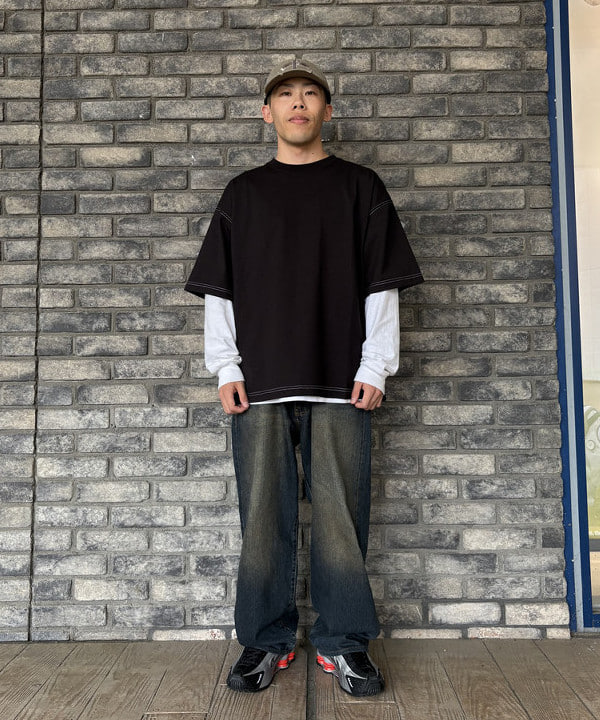 BEAMS HEARTのステッチ 配色 オーバー Tシャツを使ったコーディネートを紹介します。｜Rakuten Fashion(楽天ファッション／旧楽天ブランドアベニュー)5916128