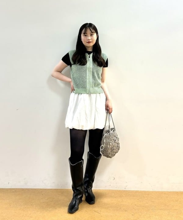 BEAMS HEARTのワッシャー バルーン ミニスカートを使ったコーディネートを紹介します。｜Rakuten Fashion(楽天ファッション／旧楽天ブランドアベニュー)5916231