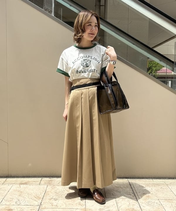 BEAMS HEARTのスクエア ビニールバッグを使ったコーディネートを紹介します。｜Rakuten Fashion(楽天ファッション／旧楽天ブランドアベニュー)5916301