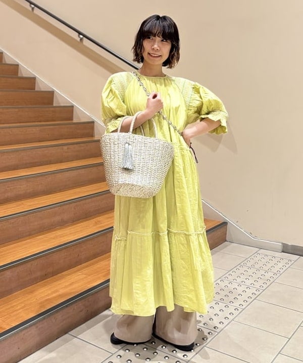 BEAMS HEARTの【洗濯機洗い可】リネンライク イージーパンツ ウエストゴム ワイドパンツを使ったコーディネートを紹介します。｜Rakuten Fashion(楽天ファッション／旧楽天ブランドアベニュー)5916351