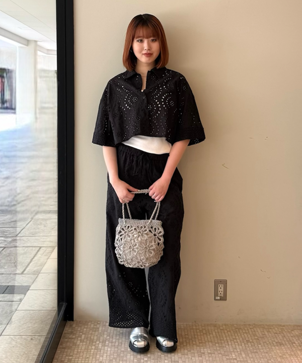 BEAMS HEARTのINDIA レース シャツを使ったコーディネートを紹介します。｜Rakuten Fashion(楽天ファッション／旧楽天ブランドアベニュー)5916355