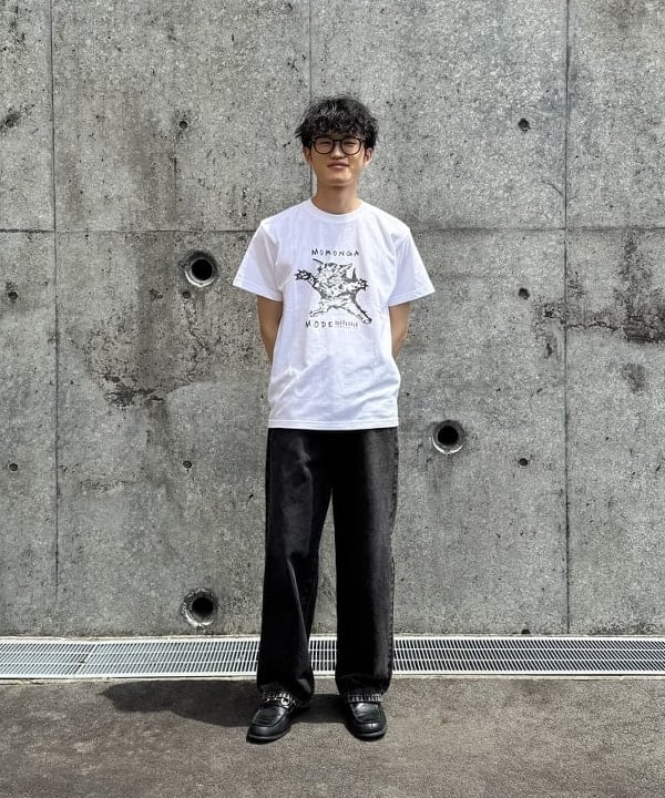 BEAMS Tの【SPECIAL PRICE】BEAMS T / MOMONGAMODE Tシャツを使ったコーディネートを紹介します。｜Rakuten Fashion(楽天ファッション／旧楽天ブランドアベニュー)5916359
