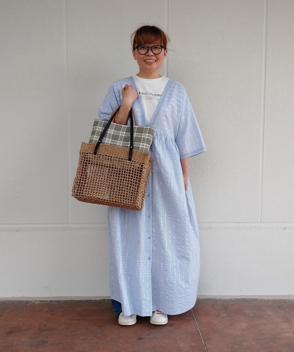 BEAMS HEARTのINDIA ラメ ストライプ ワンピースを使ったコーディネートを紹介します。｜Rakuten Fashion(楽天ファッション／旧楽天ブランドアベニュー)5916673